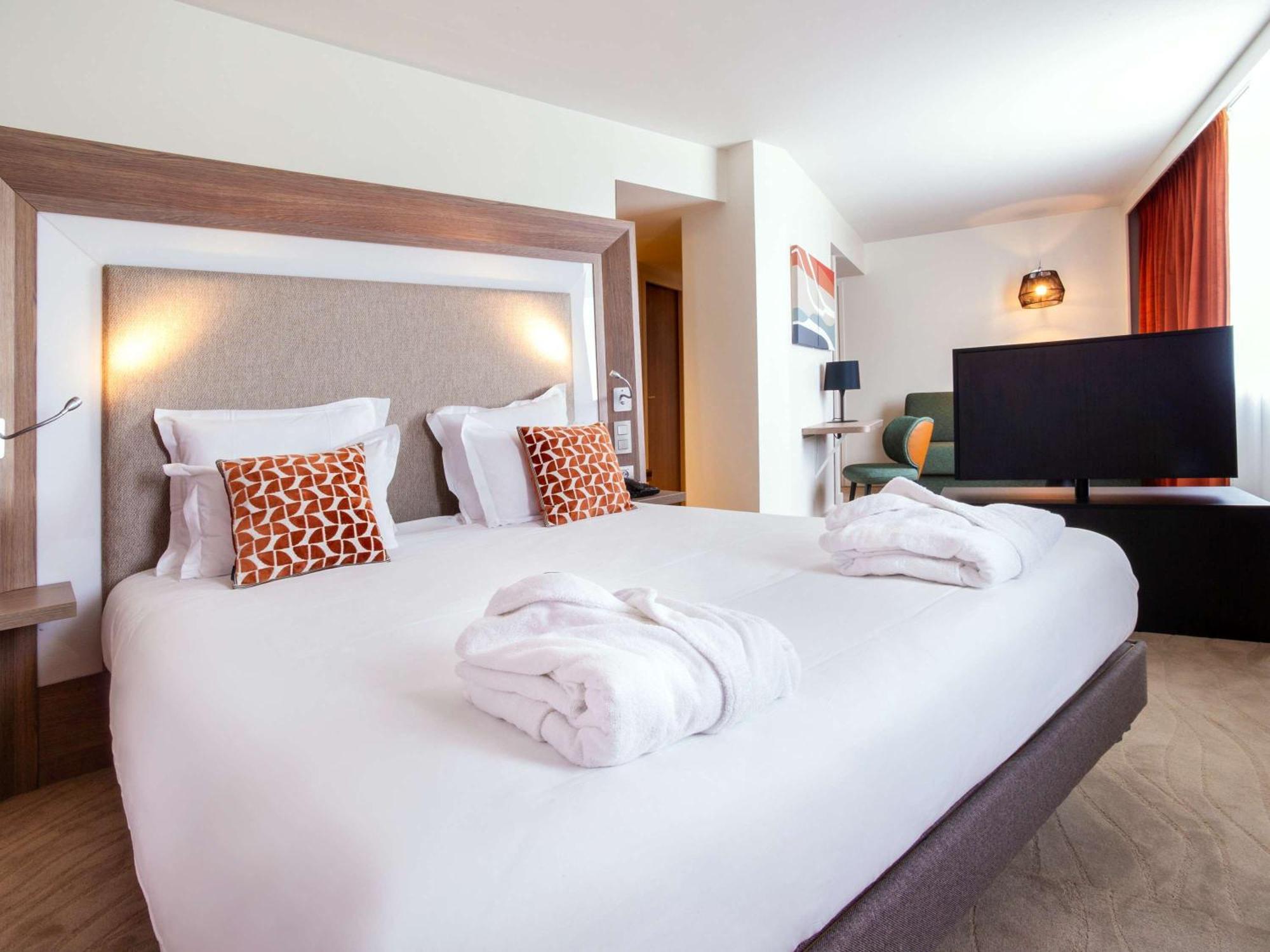 Novotel Confluence 4*