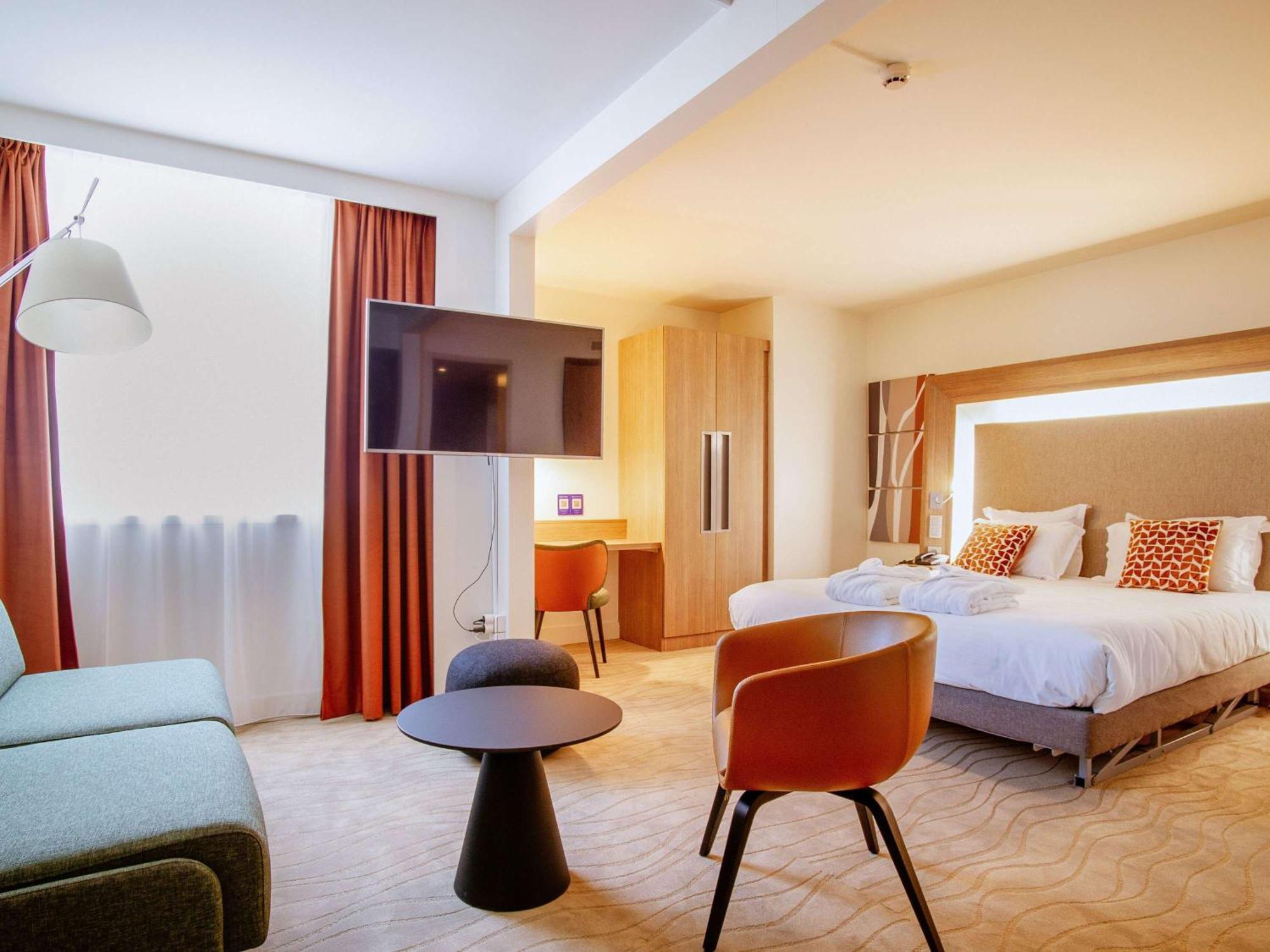 Novotel Confluence Hotel