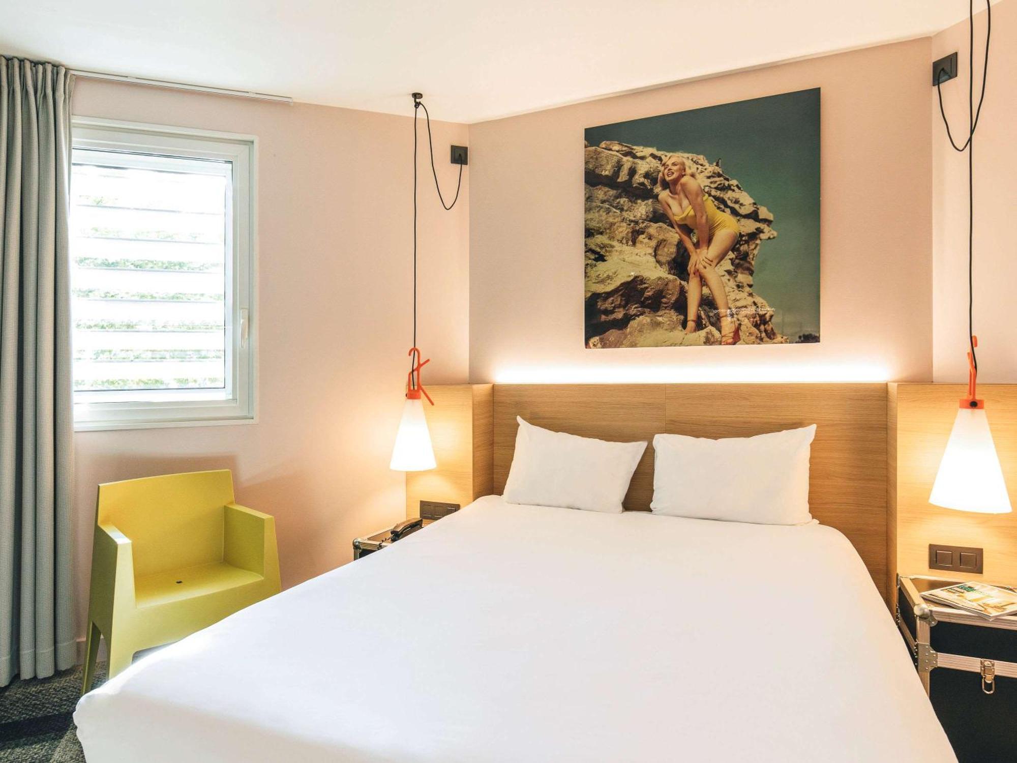 Ibis Styles Centre Confluence Hotel 3*