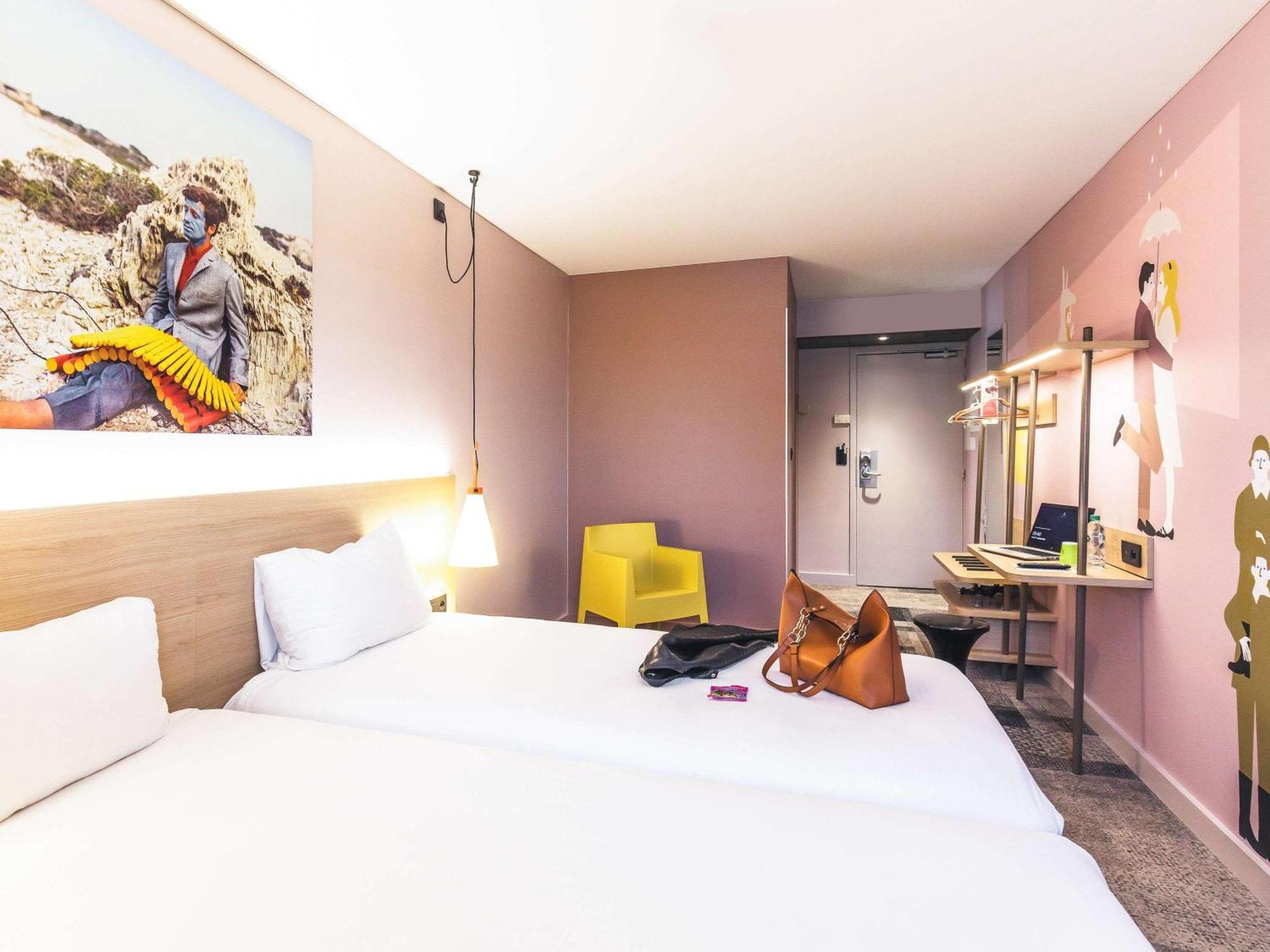 Ibis Styles Centre Confluence Hotel