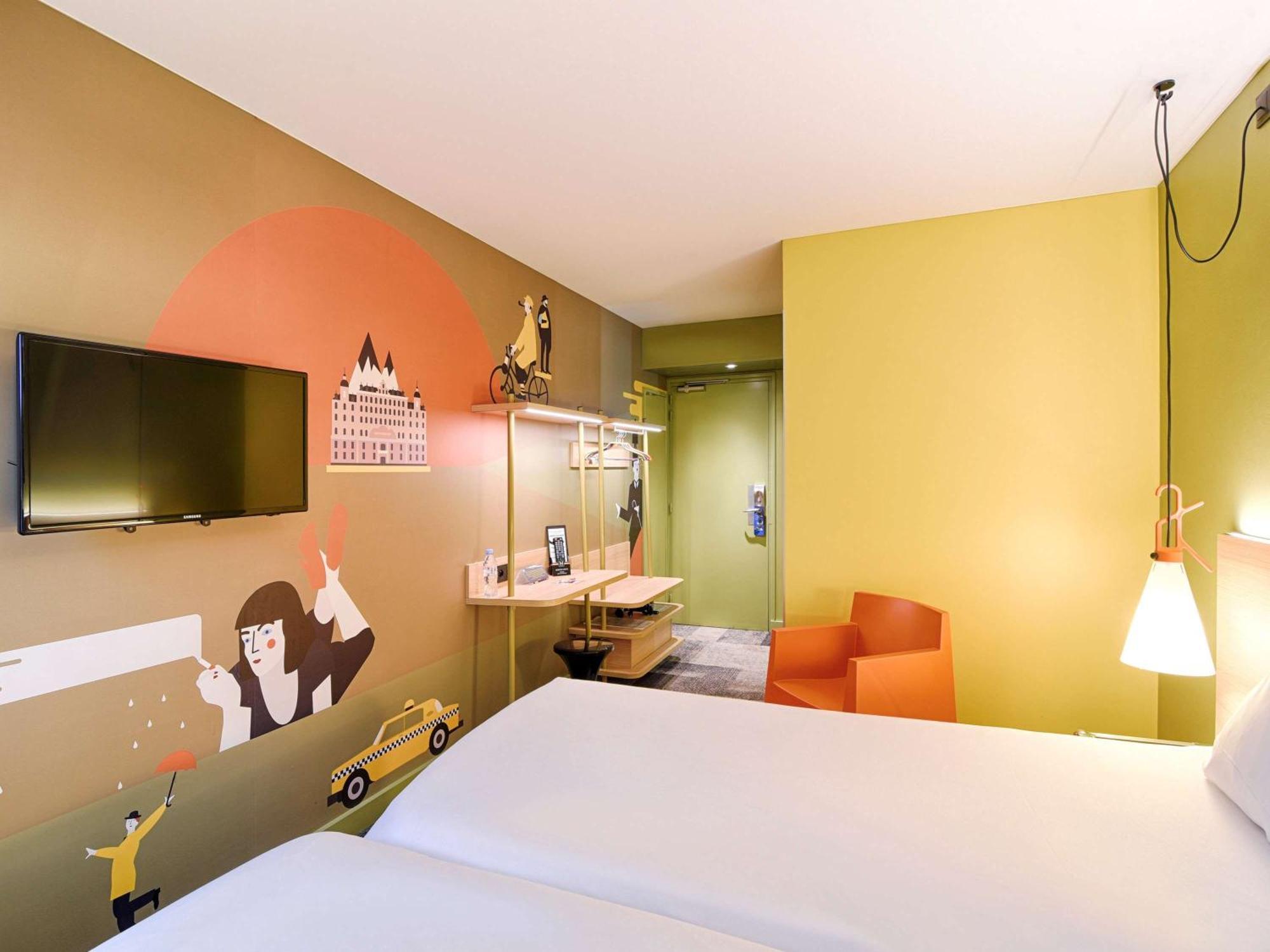 Ibis Styles Centre Confluence Hotel 3*