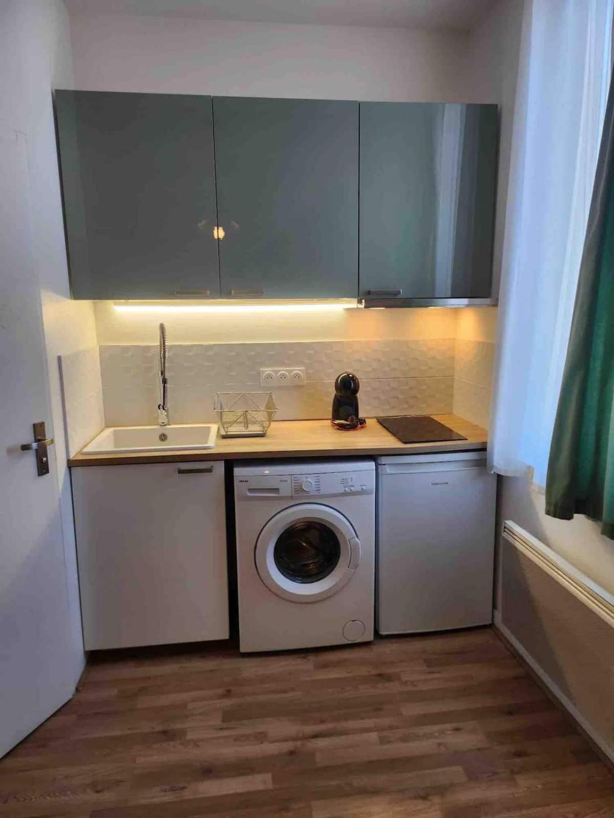 A 15' De La Partdieu Et Bellecour Apartment