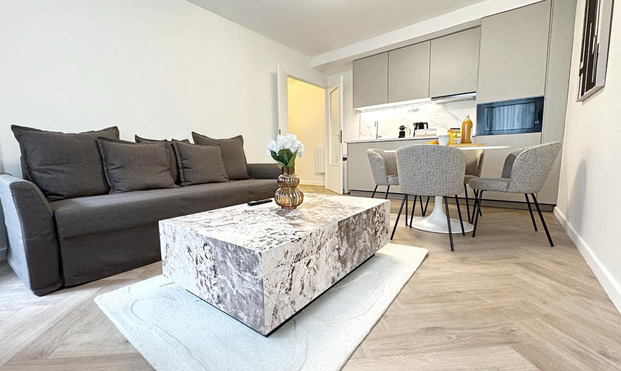 Paradigme Apartment *
