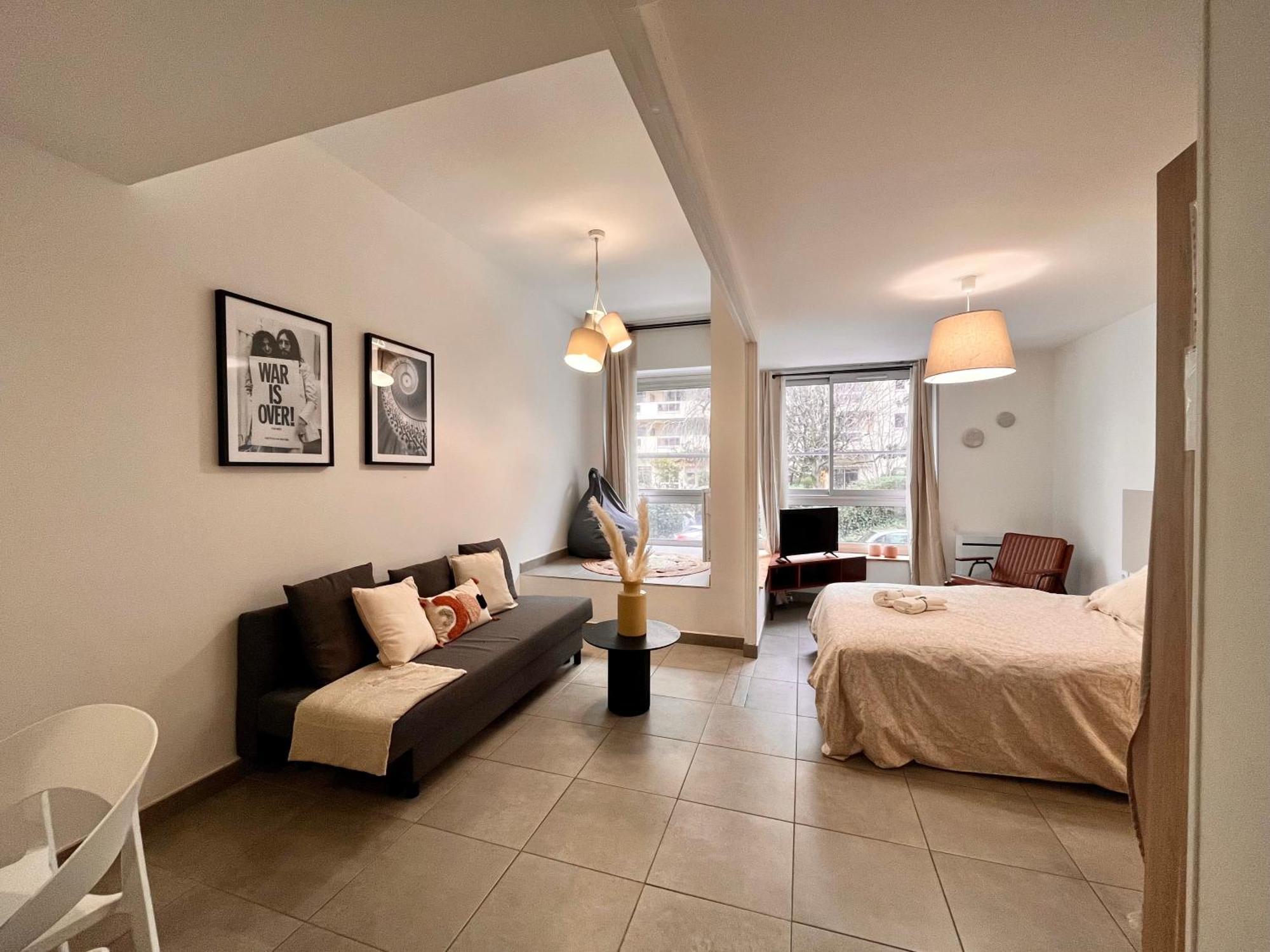 Danburry Apartment