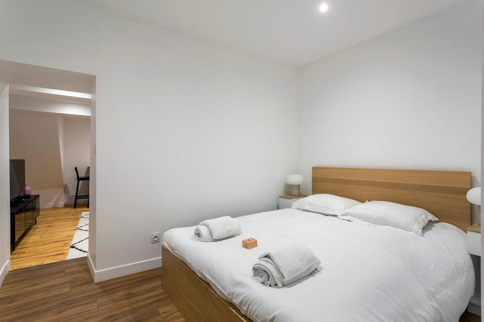 Saint-just Apartment