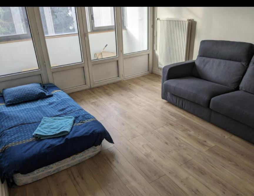 Confortable Au Calme Et Proche Du Centre-ville De