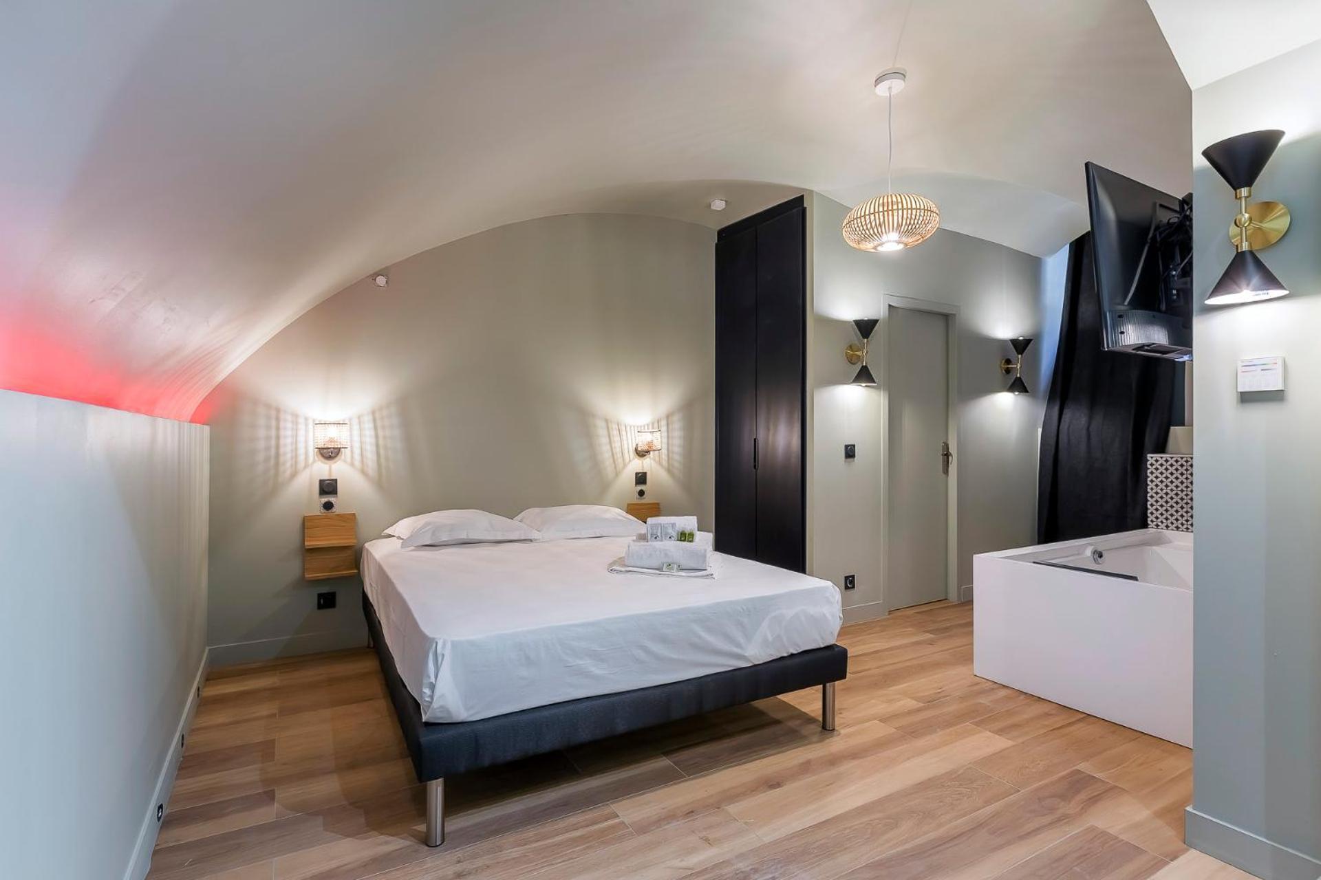 Romantique Balneo Centre Liebeshotel Lyon