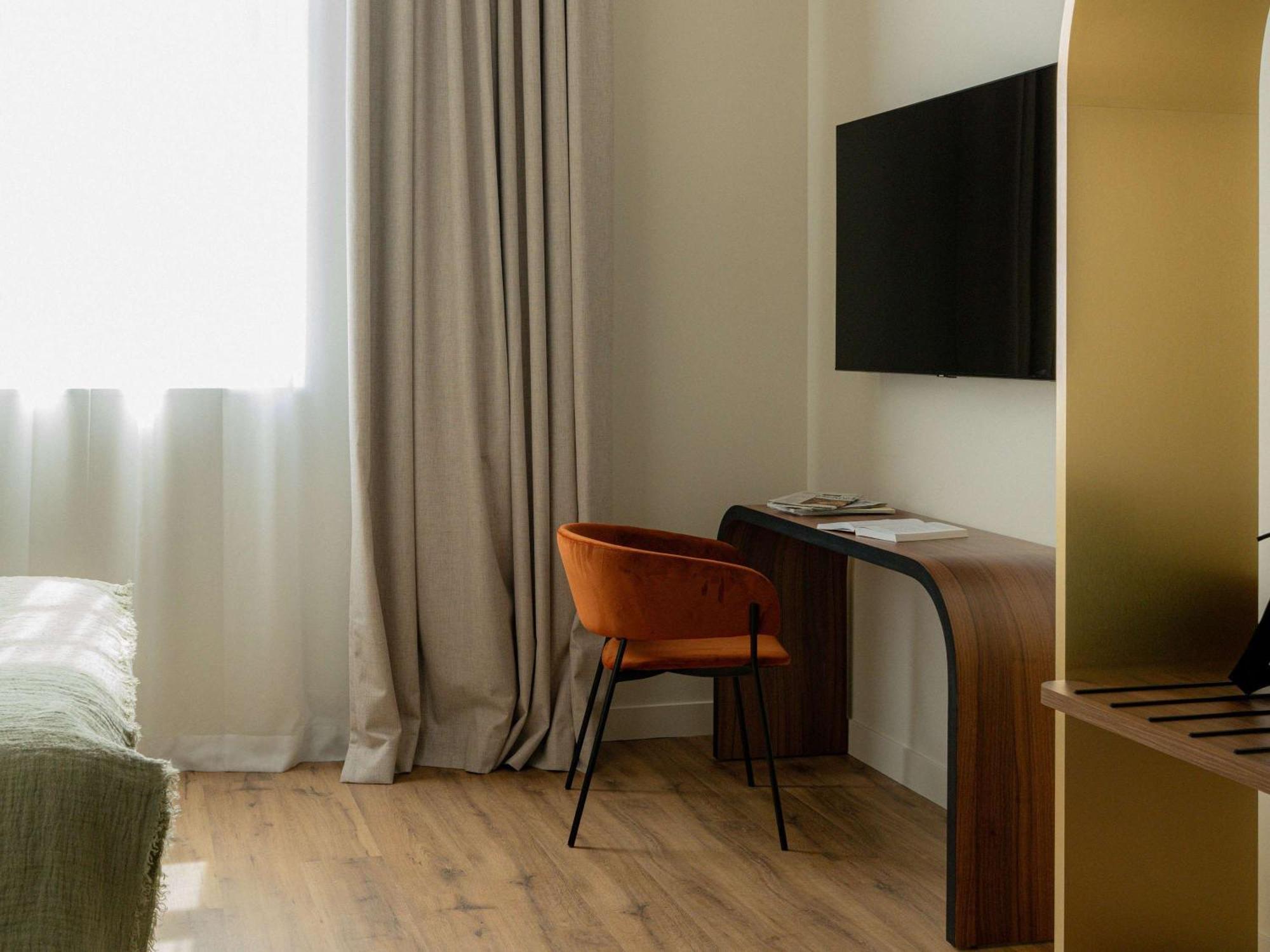 Hotel St Laurent - Handwritten Collection 4*