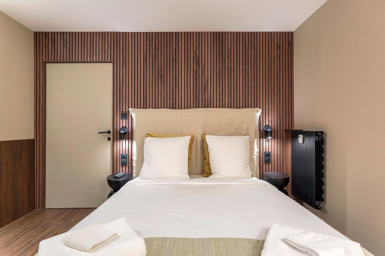 Zola - Furnished Downtown *
