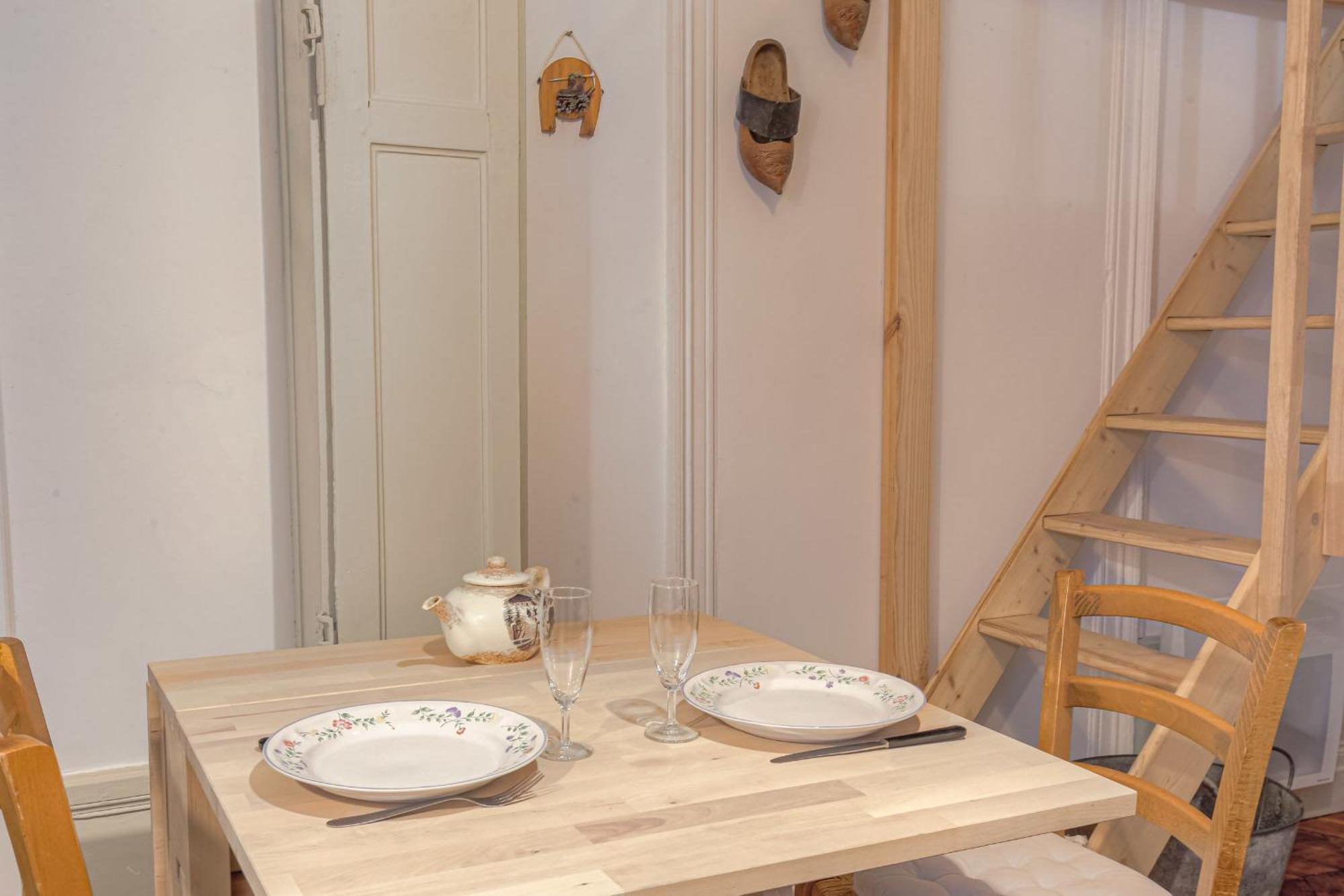Duplex De Caractere A Cordeliers *