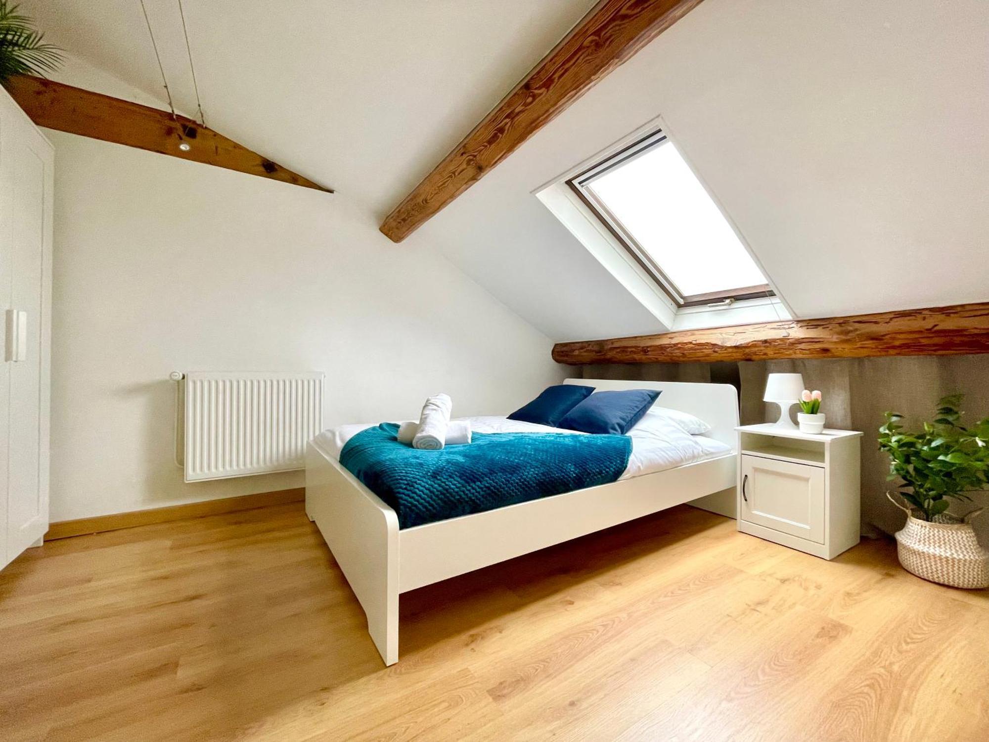 Bngo I Le Spacieux I 9 Personnes, Climatisation, Parking Gratuit, 3 Chambres, 6 Lits, Gare Partdieu, Centre De