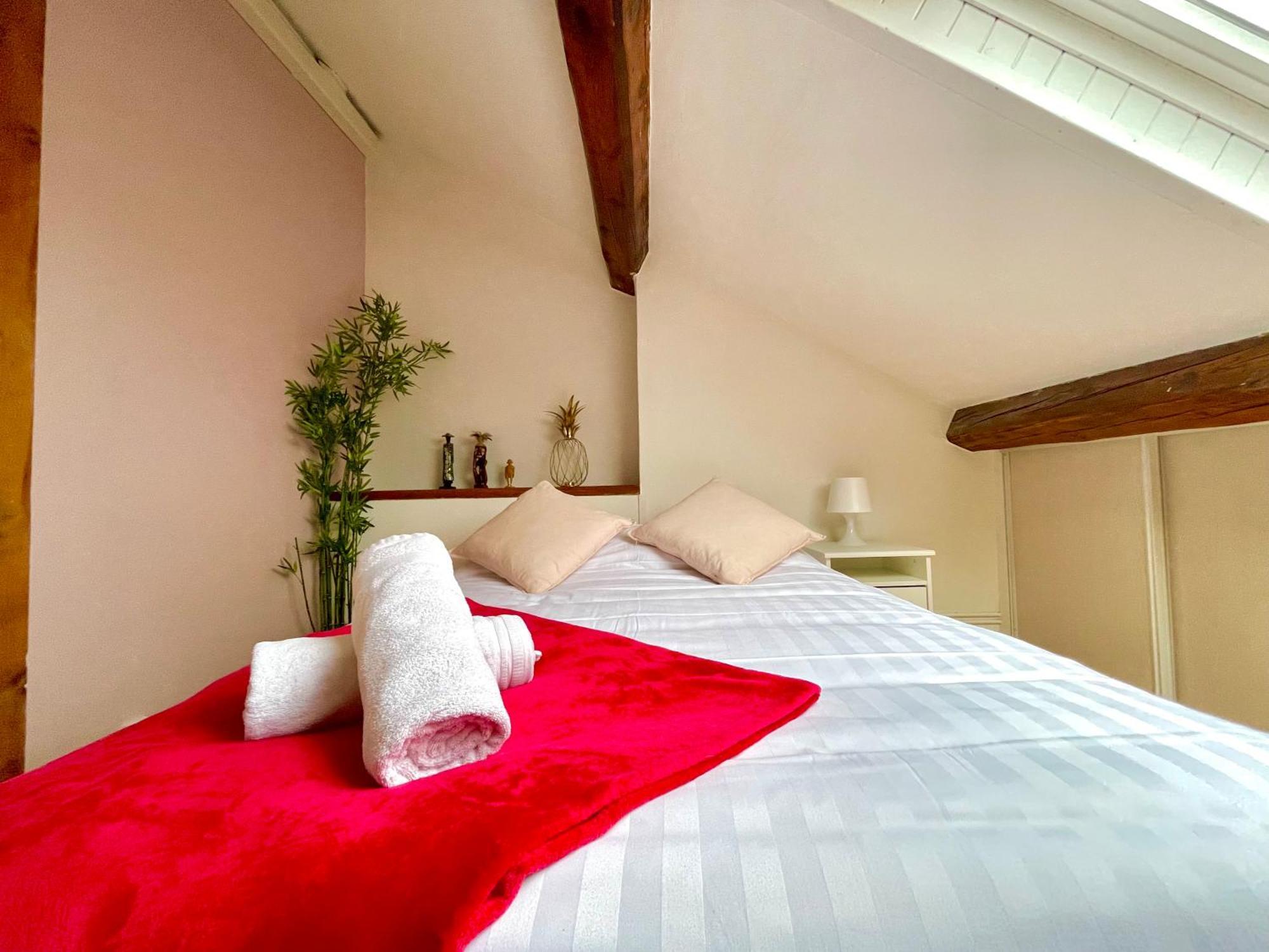 Appartement Bngo I Le Spacieux I 9 Personnes, Climatisation, Parking Gratuit, 3 Chambres, 6 Lits, Gare Partdieu, Centre De *