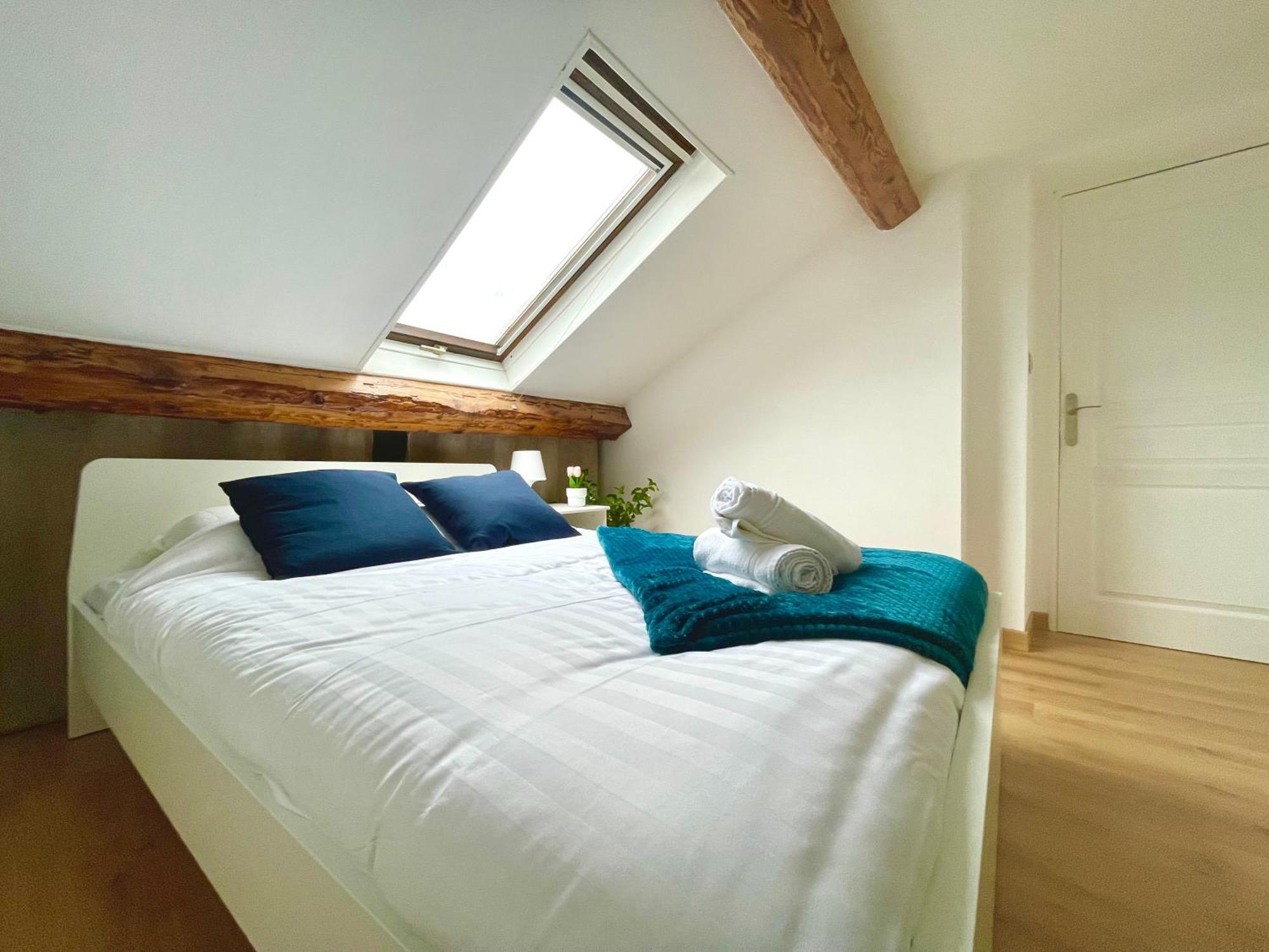 Bngo I Le Spacieux I 9 Personnes, Climatisation, Parking Gratuit, 3 Chambres, 6 Lits, Gare Partdieu, Centre De * Lyon