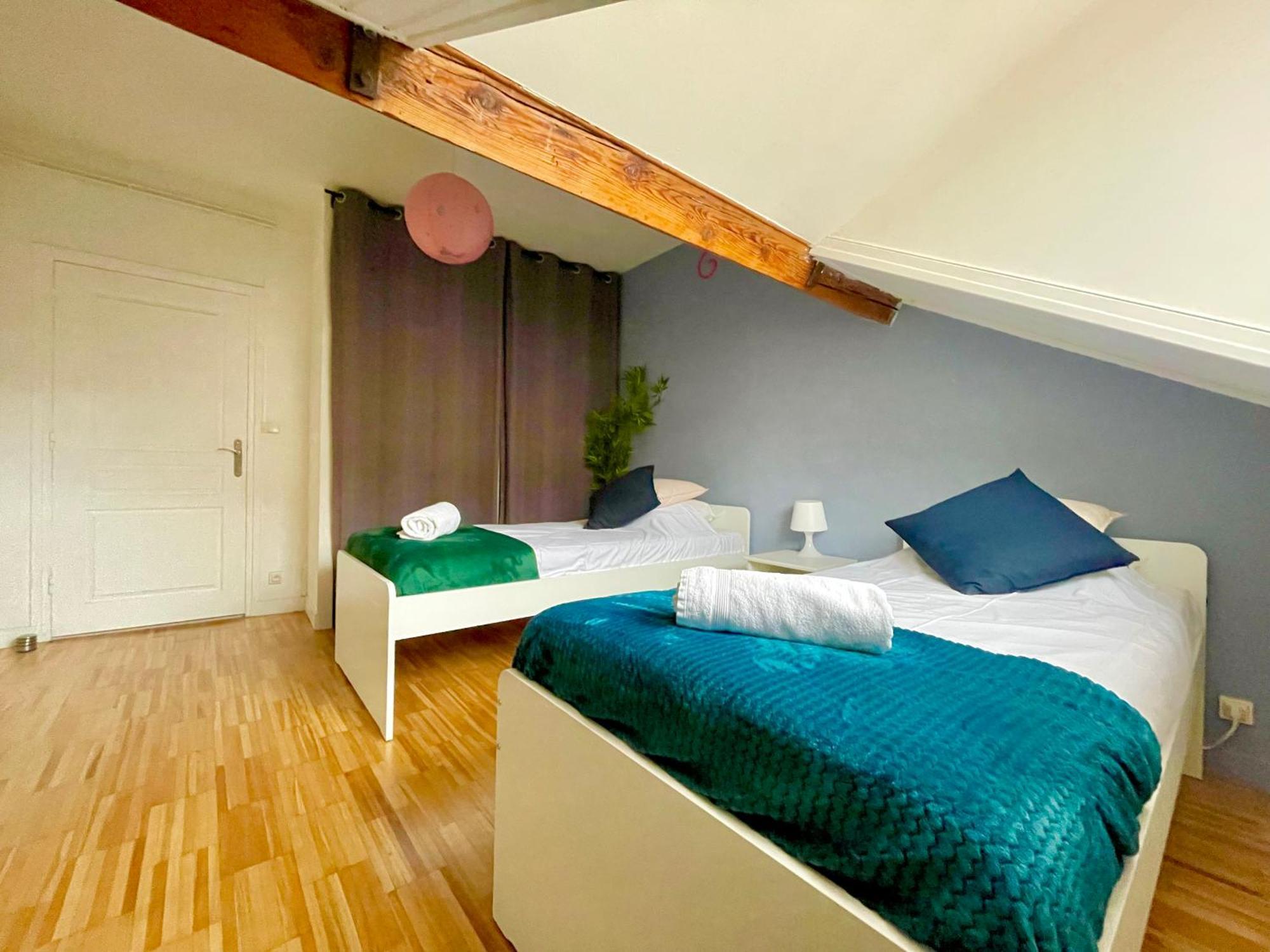 Bngo I Le Spacieux I 9 Personnes, Climatisation, Parking Gratuit, 3 Chambres, 6 Lits, Gare Partdieu, Centre De *