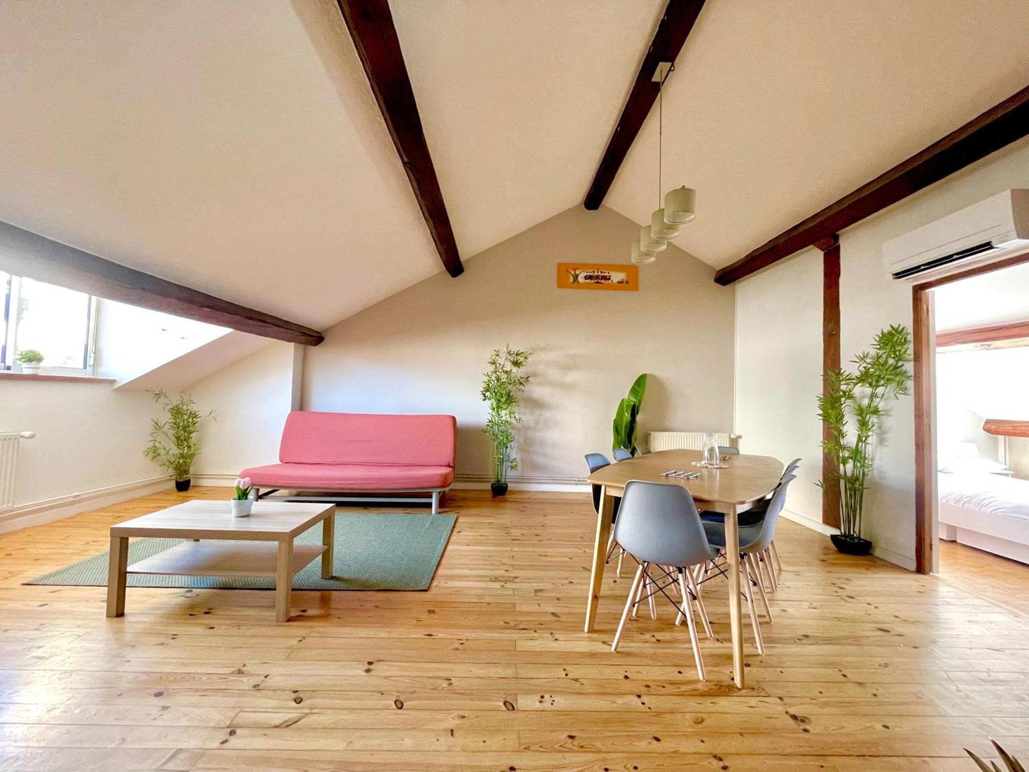 Bngo I Le Spacieux I 9 Personnes, Climatisation, Parking Gratuit, 3 Chambres, 6 Lits, Gare Partdieu, Centre De Appartement Lyon