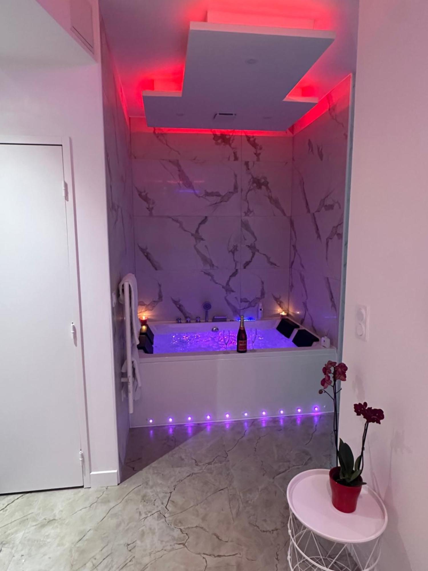 Appart hôtel Les Bulles De Mona Lila -proximite Gare De Lyon- *