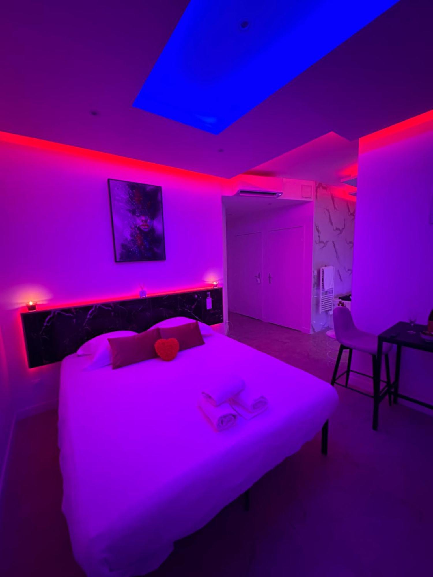 Appart hôtel Les Bulles De Mona Lila -proximite Gare De Lyon- *