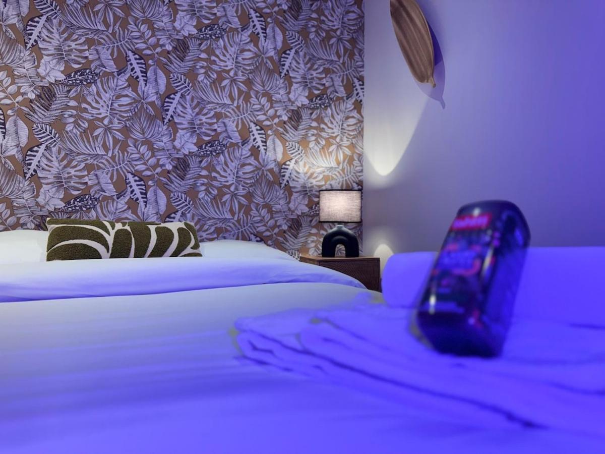 Apartment My Home, Voituret 1 *