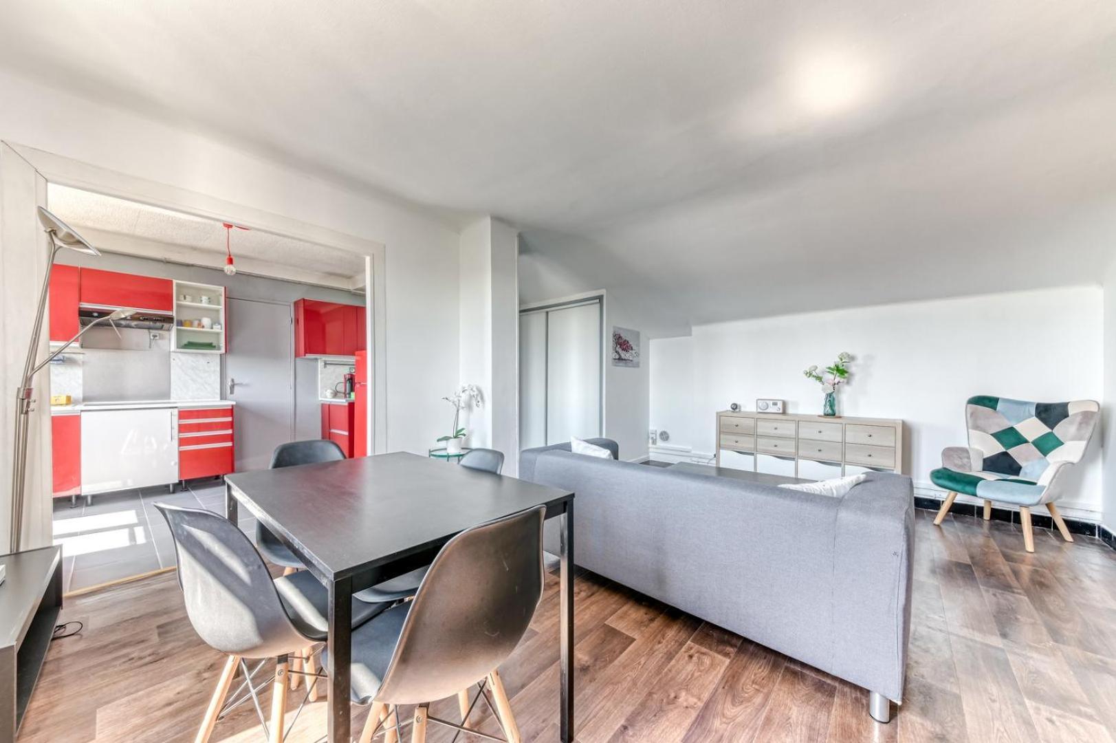 Guestready - Pour 3 Personnes * Lyon