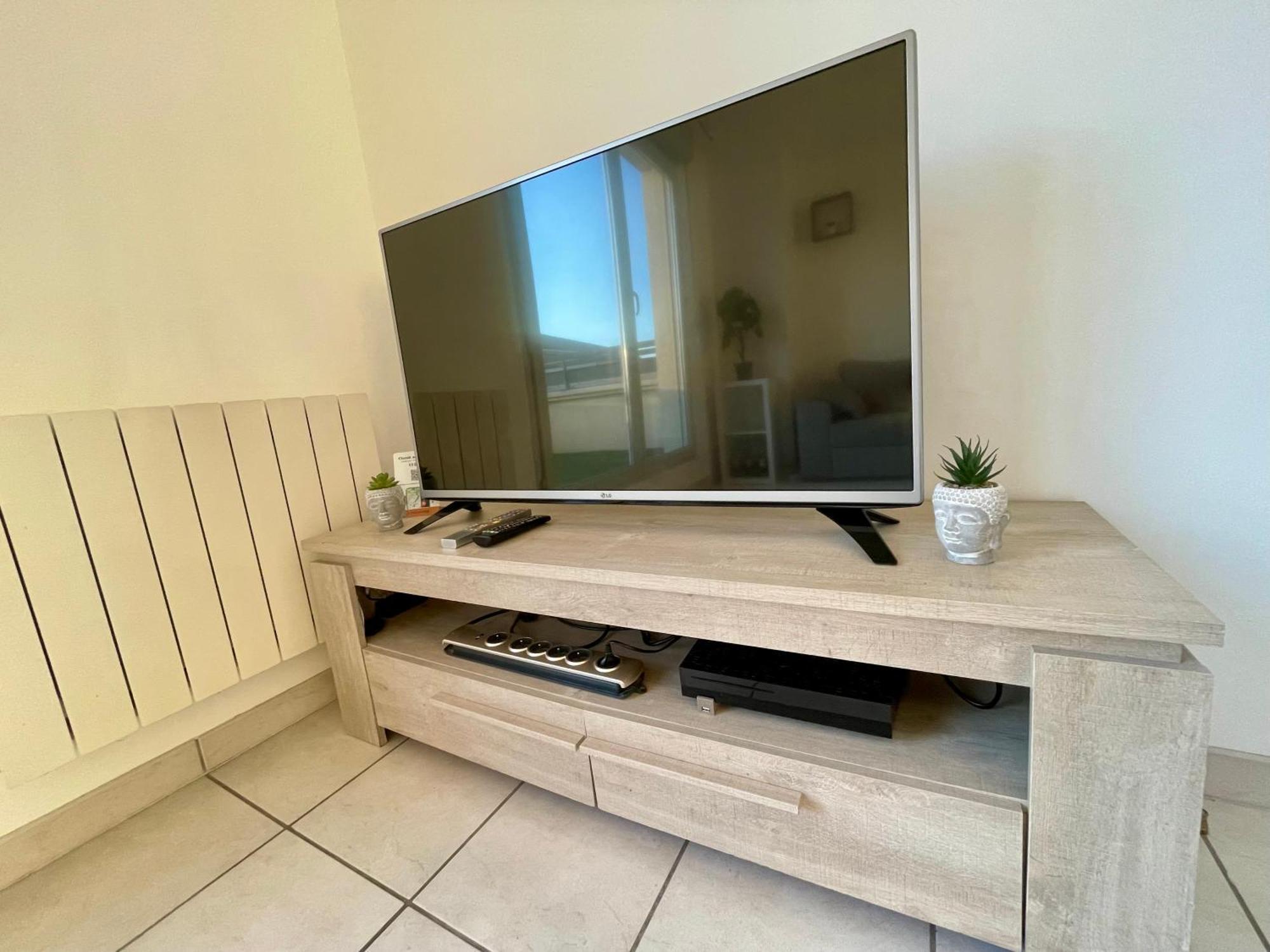 Bngo I Immense Rooftop I 2 Chambres, 4 Places Parkings, 2 Immenses Terrasses, 8 Personnes * Lyon