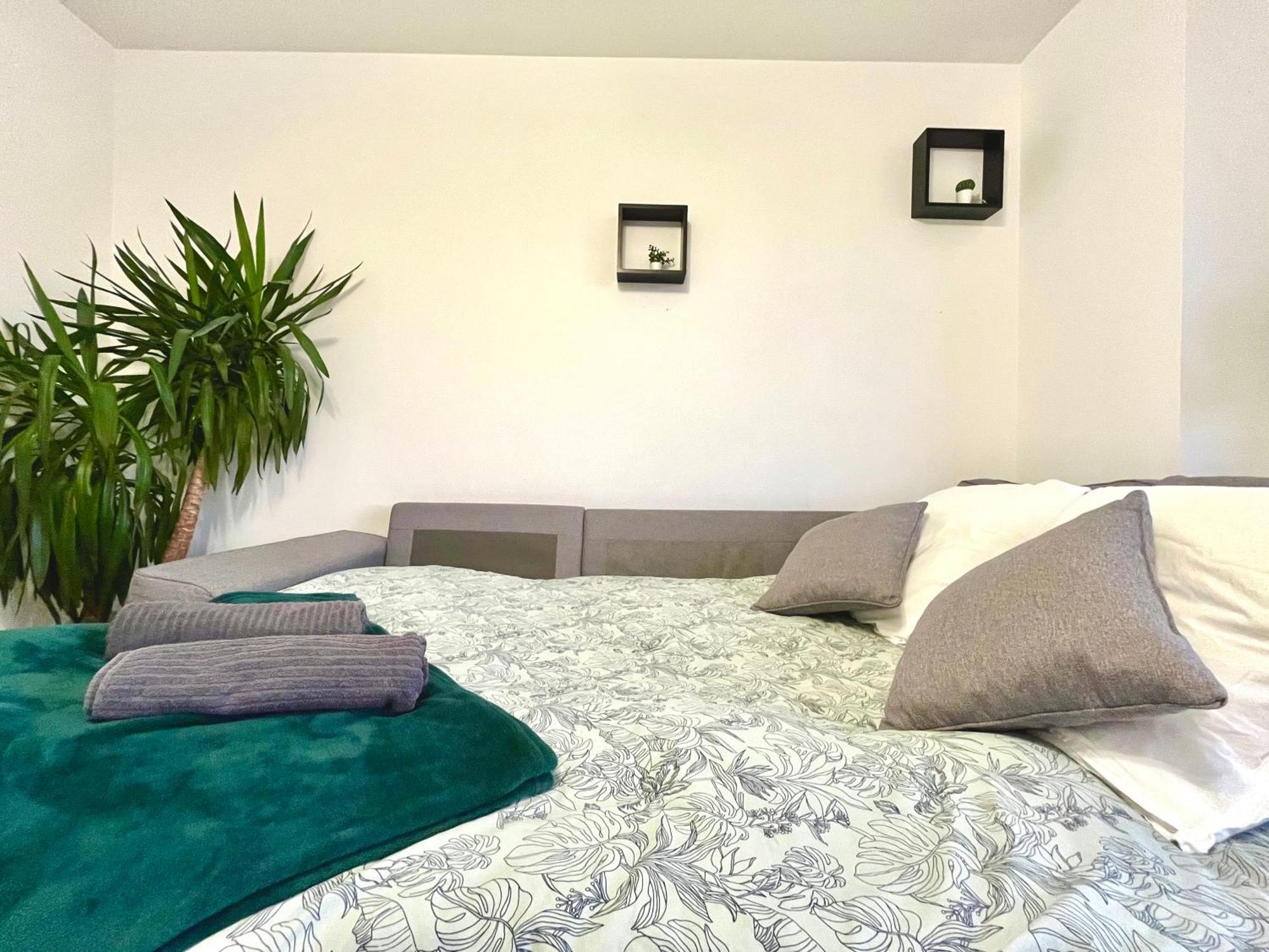 Bngo I Immense Rooftop I 2 Chambres, 4 Places Parkings, 2 Immenses Terrasses, 8 Personnes Apartamento Lyon