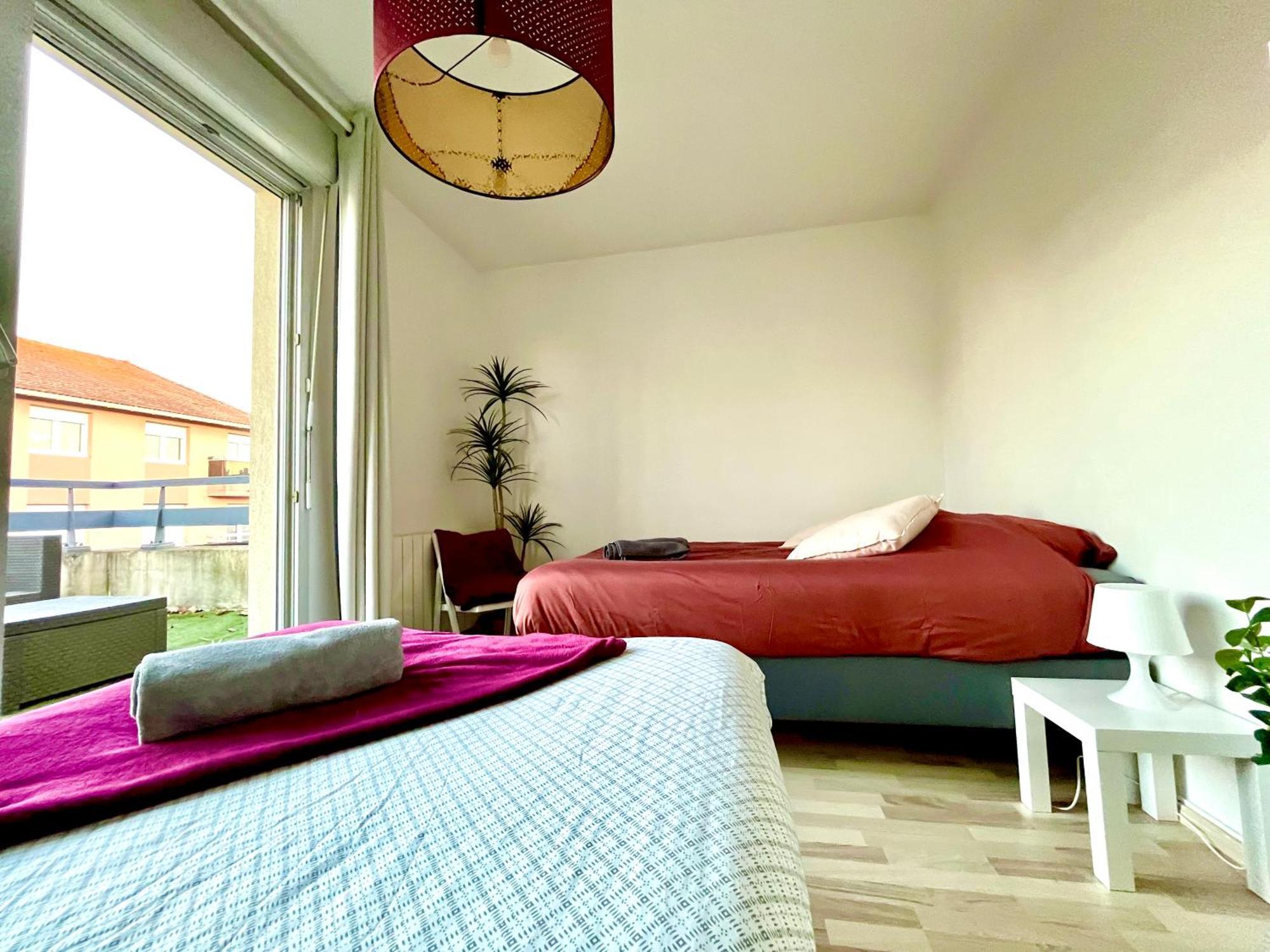 Bngo I Immense Rooftop I 2 Chambres, 4 Places Parkings, 2 Immenses Terrasses, 8 Personnes Apartamento Lyon