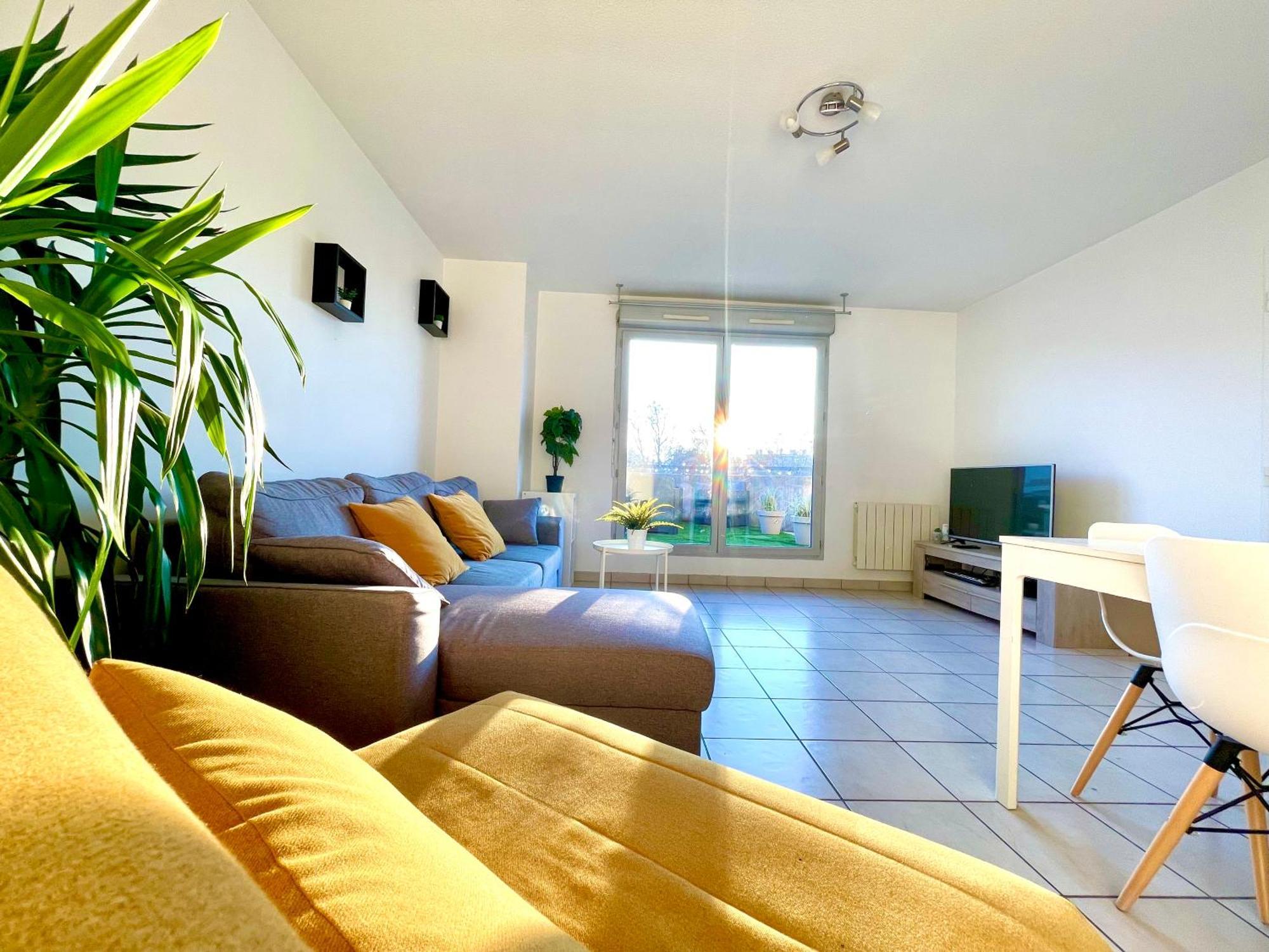 Bngo I Immense Rooftop I 2 Chambres, 4 Places Parkings, 2 Immenses Terrasses, 8 Personnes *