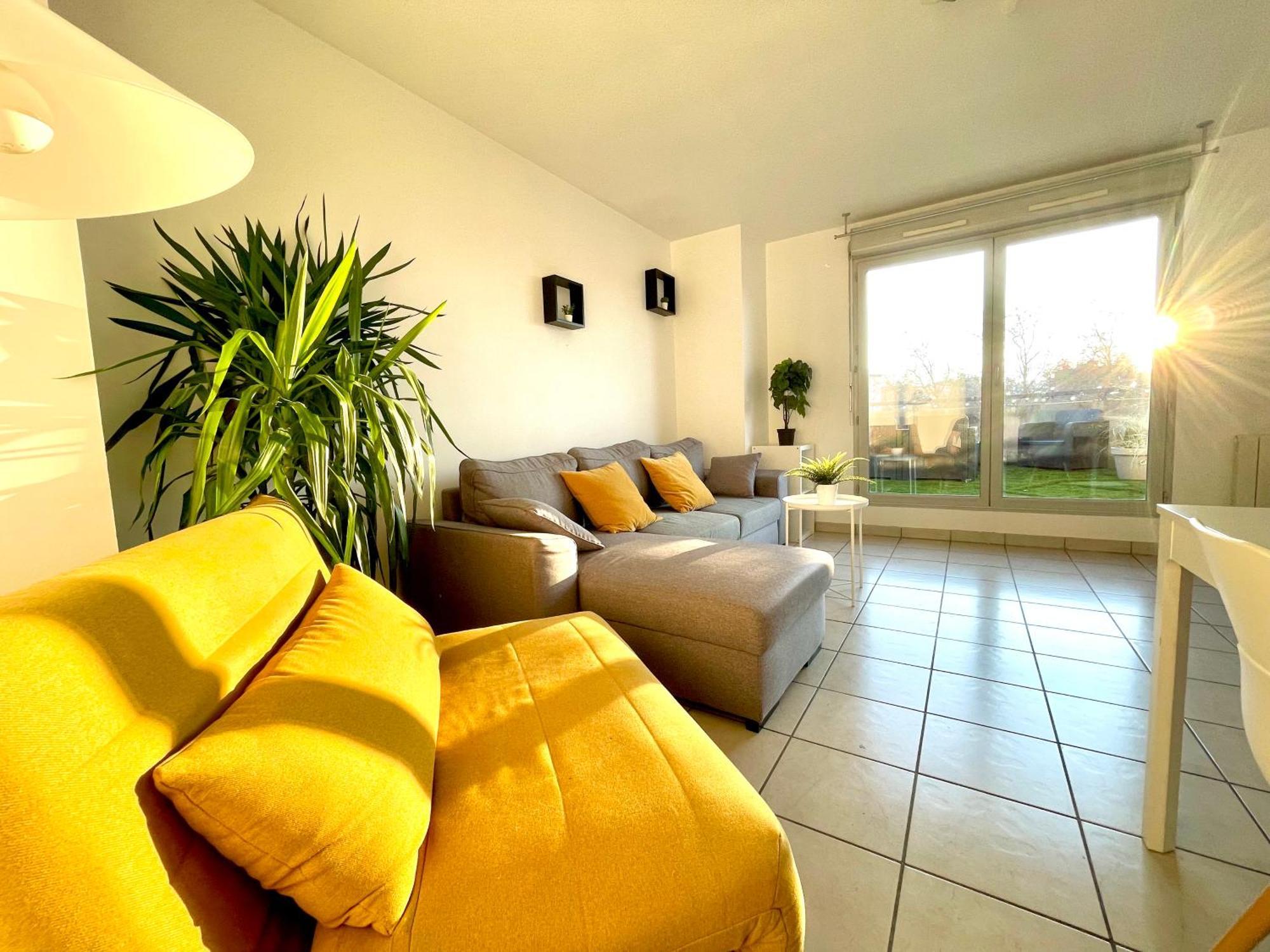 Apartamento Bngo I Immense Rooftop I 2 Chambres, 4 Places Parkings, 2 Immenses Terrasses, 8 Personnes *