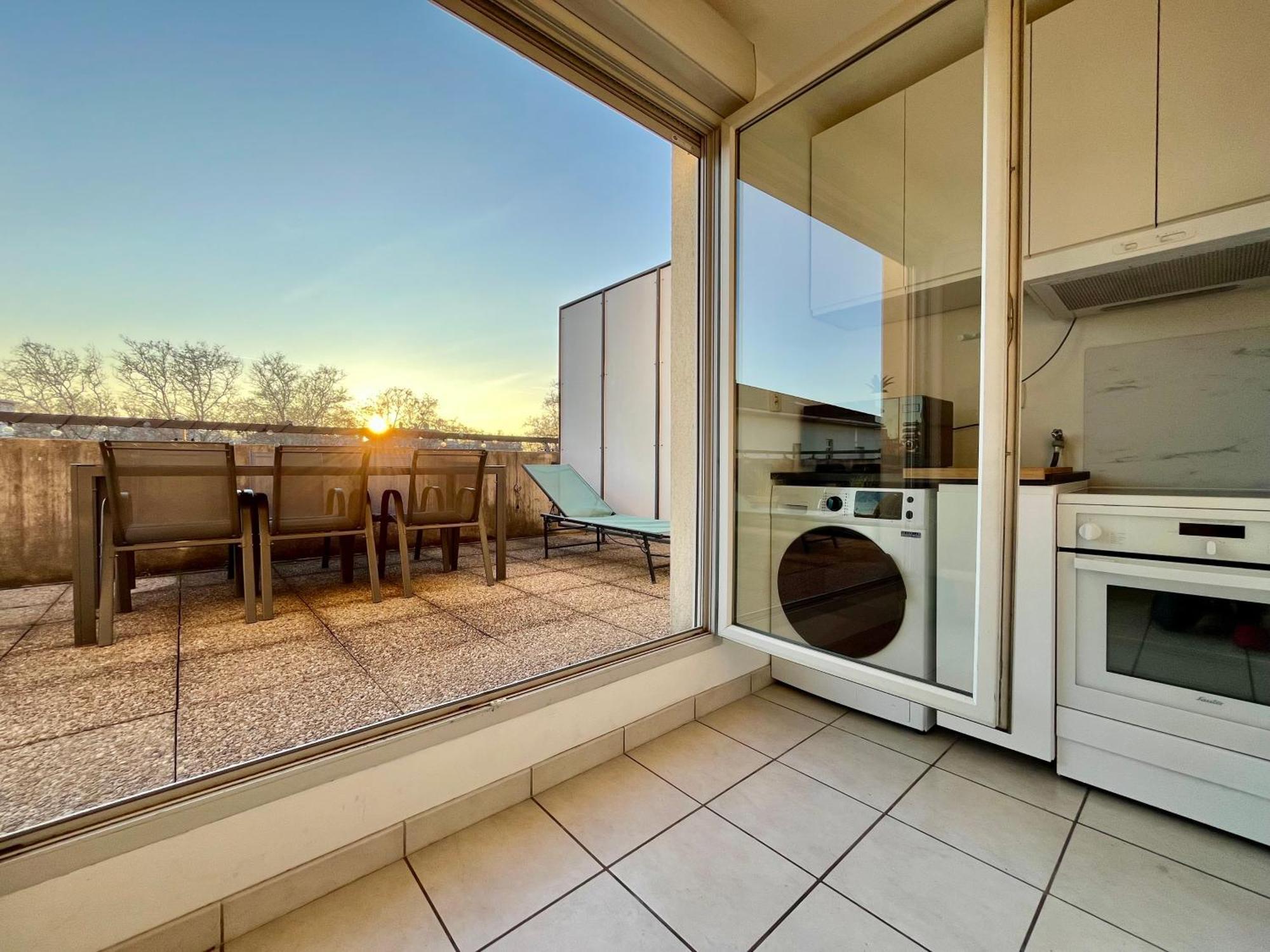 Bngo I Immense Rooftop I 2 Chambres, 4 Places Parkings, 2 Immenses Terrasses, 8 Personnes *