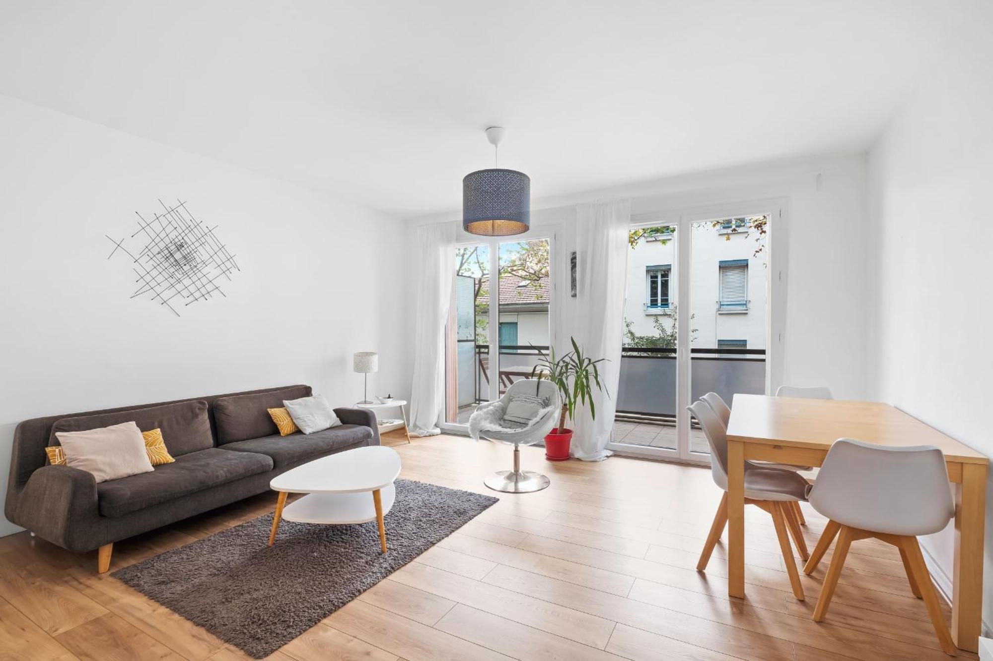 Charming 4 Guests With Balcony Montchat Edouard Herriot *