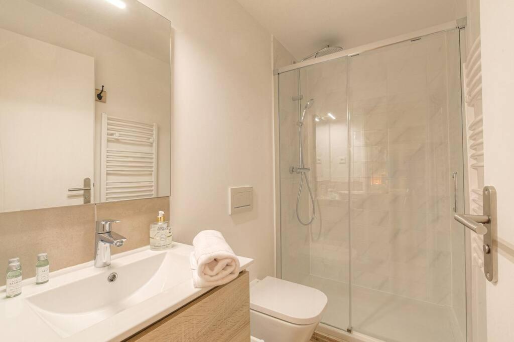 Hollywood Nostalgia, 8 Personnes - Parking, Terreaux Apartment