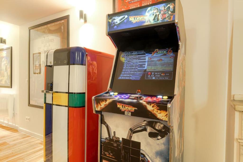 Hollywood Nostalgia, 8 Personnes - Parking, Terreaux *