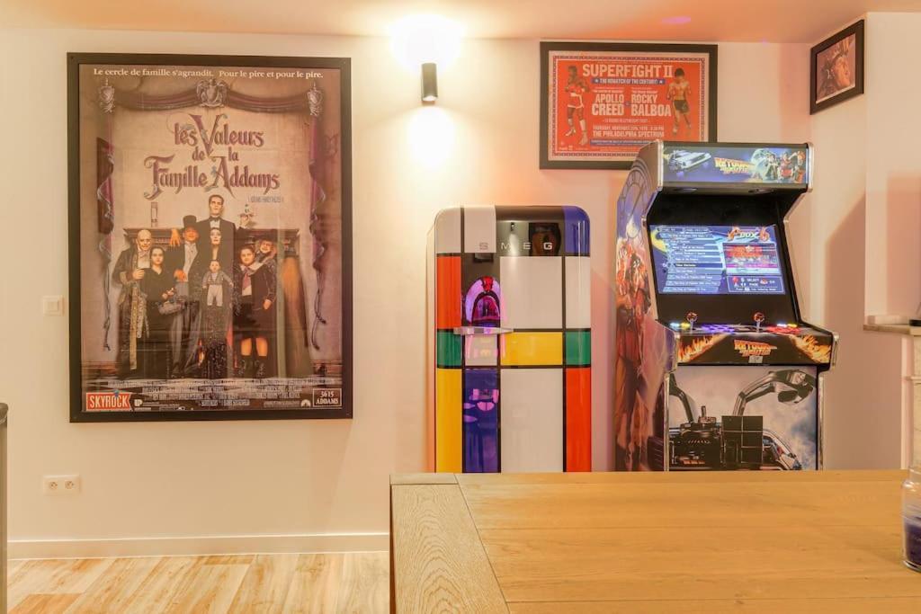 Hollywood Nostalgia, 8 Personnes - Parking, Terreaux