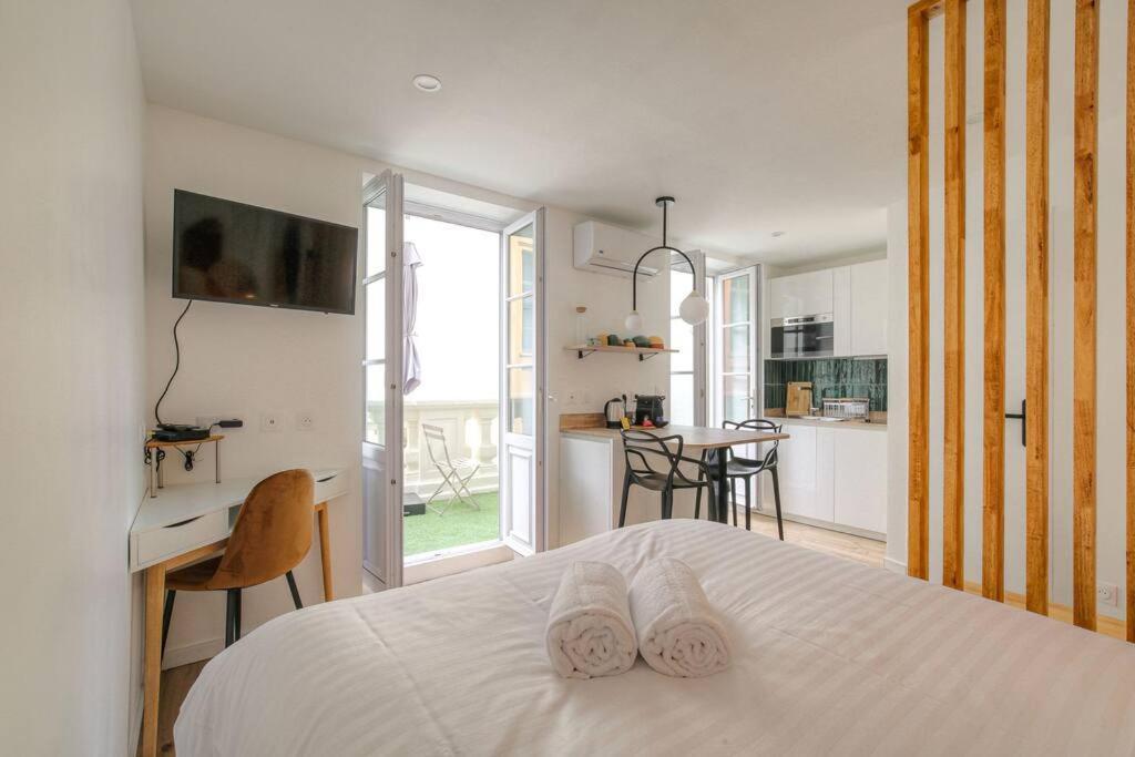 Joli Climatise Avec Terrasse - Centre Appartement Lyon