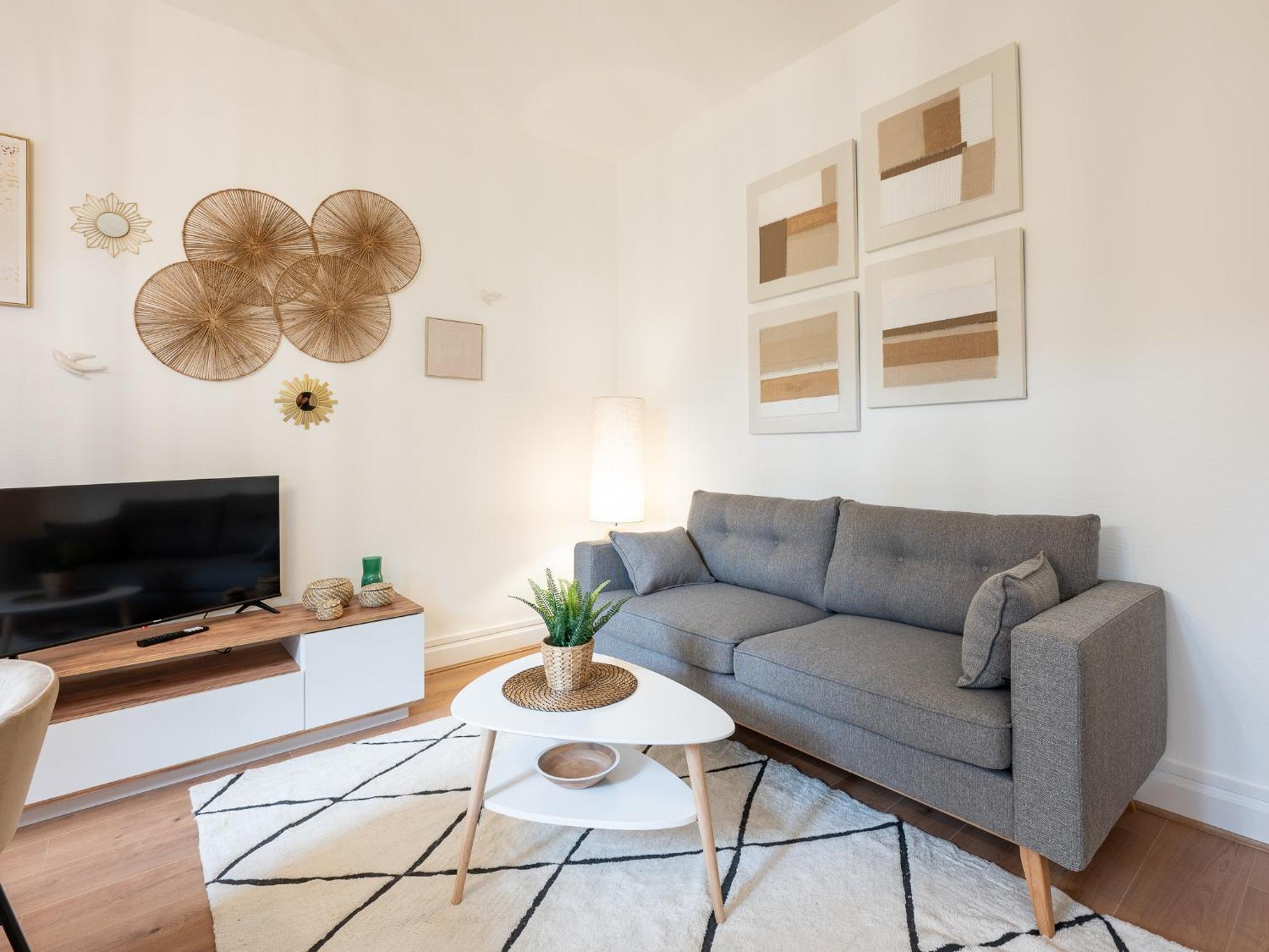 Apartment Bngo I Luxe & Confort I Gare Partdieu, 2 Personnes, Aeroport, Rhone-express *