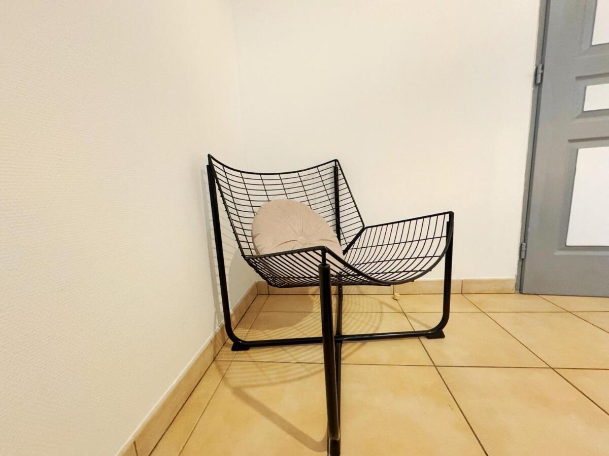 Julius Apartment *