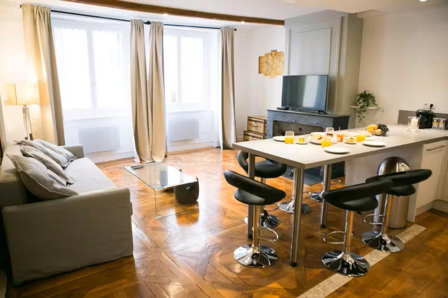 Bngo I Luxe & Confort I Centre, 4 Personnes, Toilette Separe, Place Des Terreaux