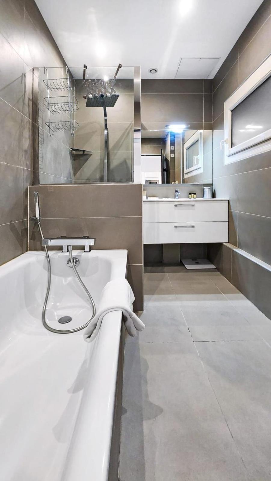 Apartment Place Carnot