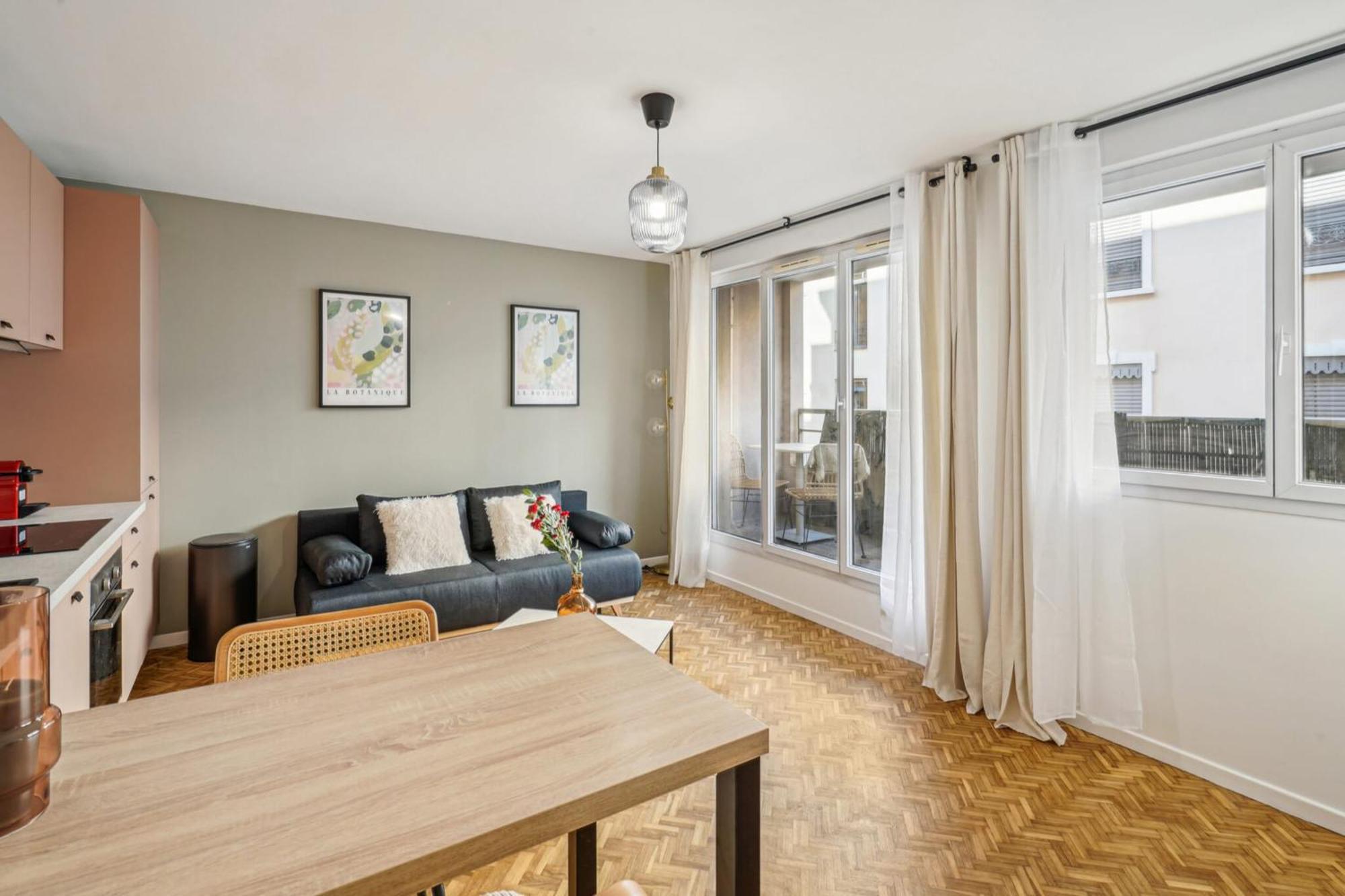 Baraban For 4 People With Balcony Near Part-dieu Appartement *