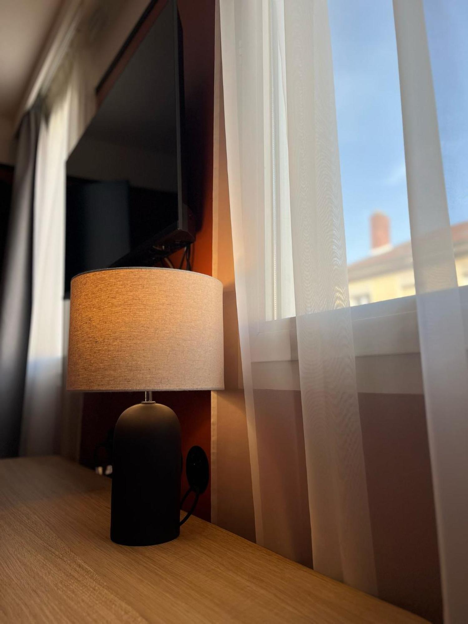 Hotel Le Lumiere 2*