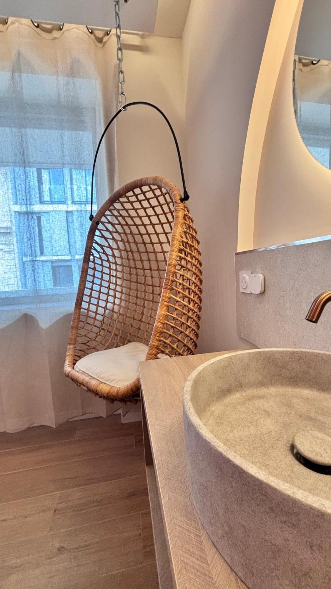 Apartment Blossom Suite-hyper Centre Jacuzzi Balcon Clim