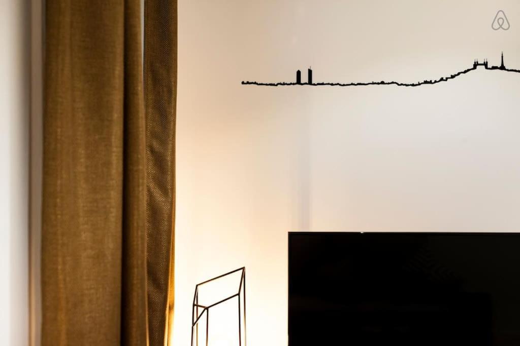 70m2 De Pur Bonheur En Plein Centre - Rhone Ail Appartement *