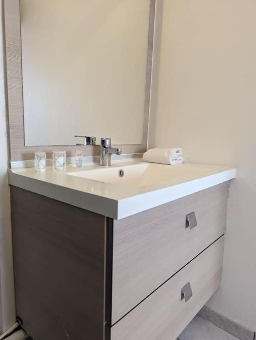 Balneo, Ecran Lcd, Literie 160x200 Apartment