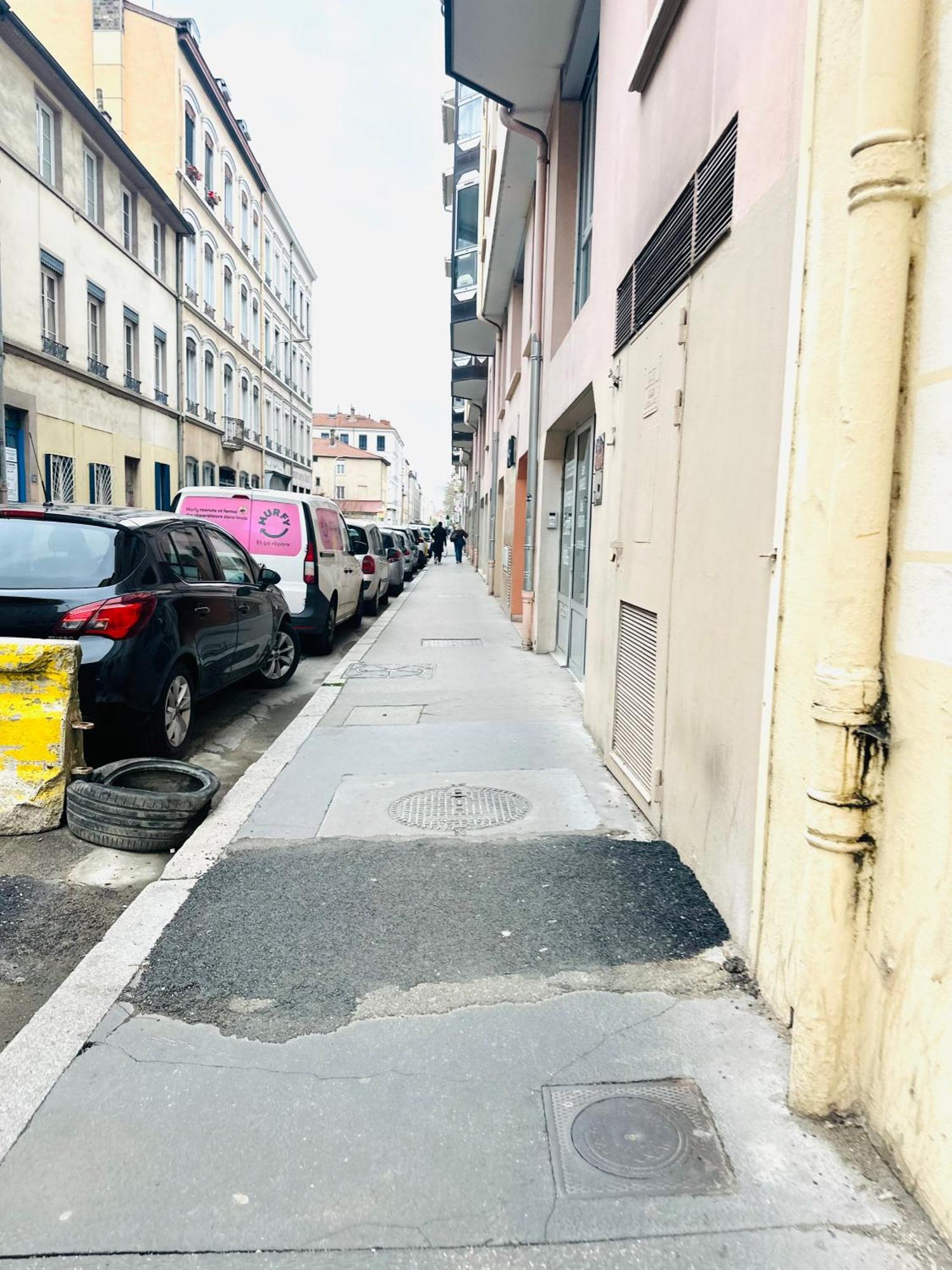 Gare Part Dieu Apartment *