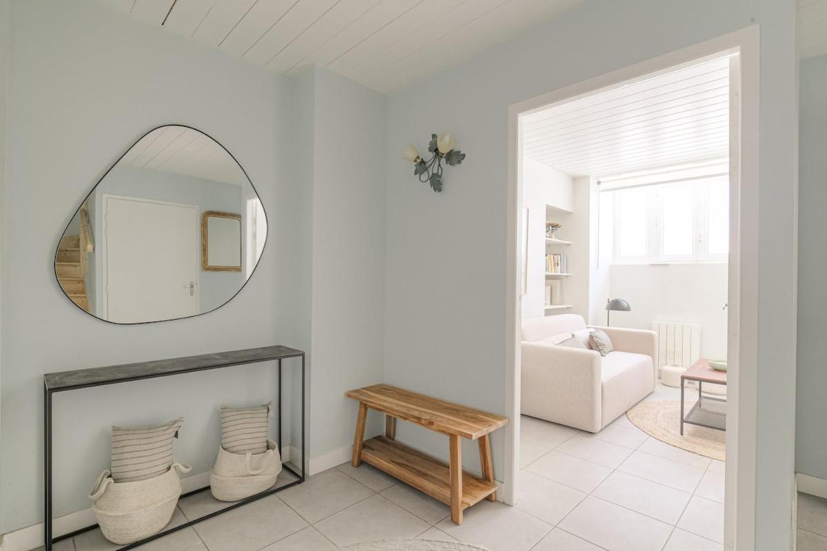 Appartement Moderne Avec 2 Chambres, Coeur De