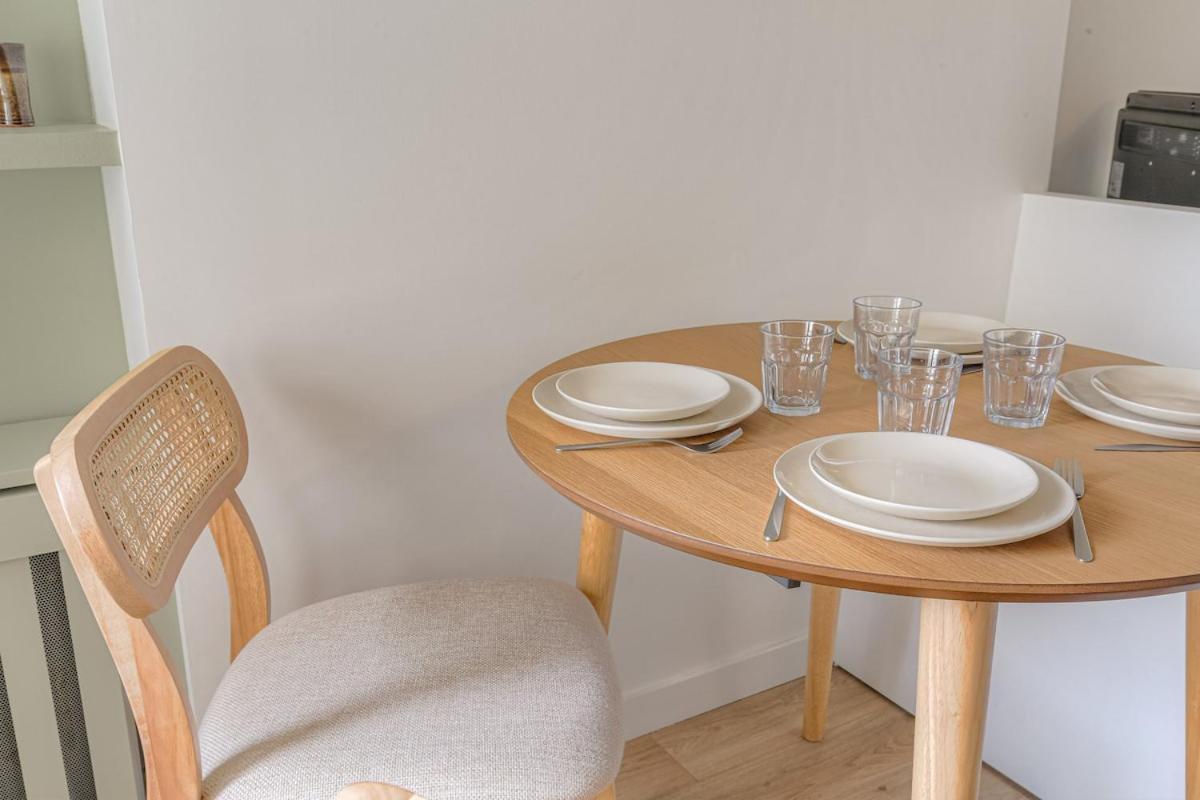 Appartement Cocon Chaleureux, 4 Pers, 6eme Lyon