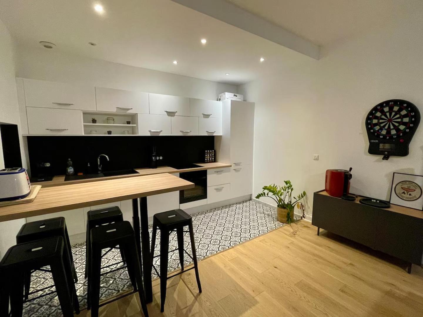 T3 Refait A Neuf Quartier De Ville-terreaux Appartement *