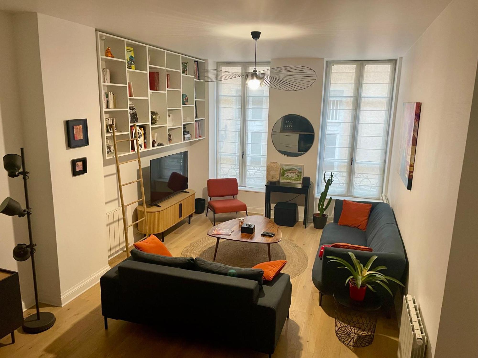 T3 Refait A Neuf Quartier De Ville-terreaux Appartement