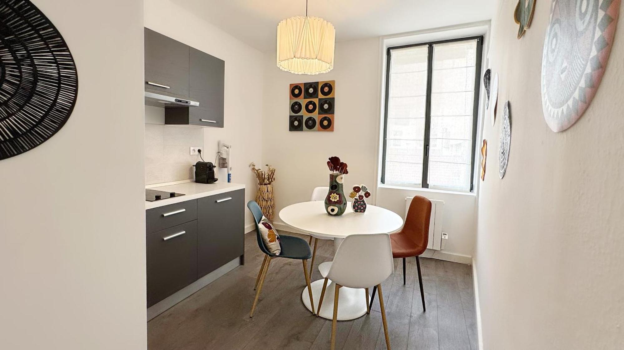 Pompeillant - Check In H24 - Wifi Apartment Lyon