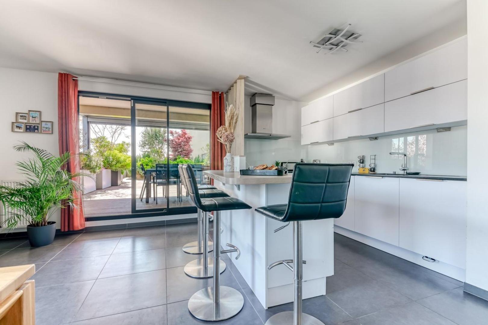 Guestready - Chic With Jacuzzi And Parking Apartment